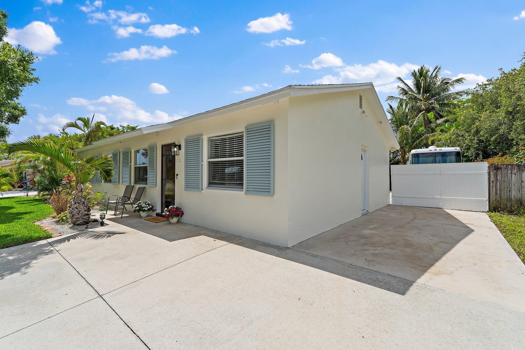 1008 Mohawk Street