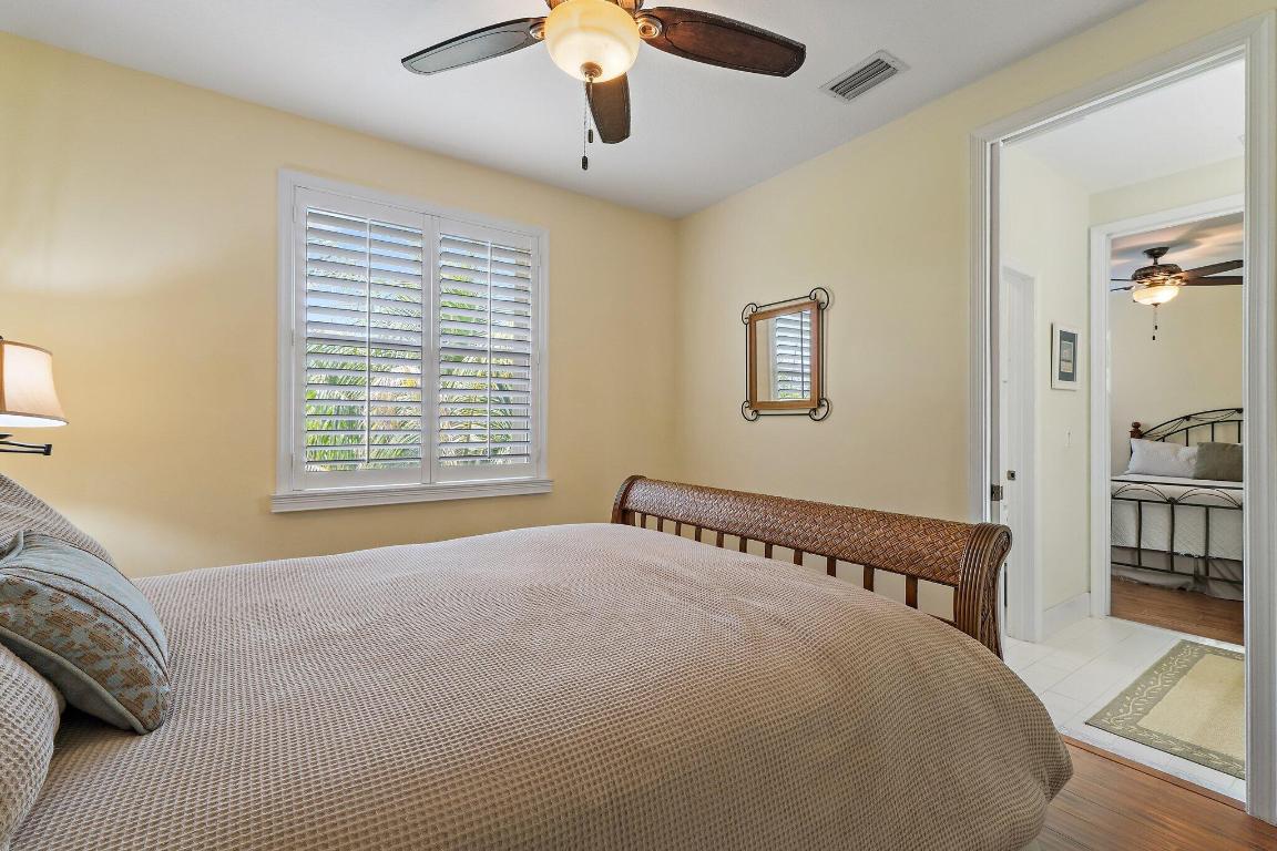 9389 Osprey Isles Boulevard