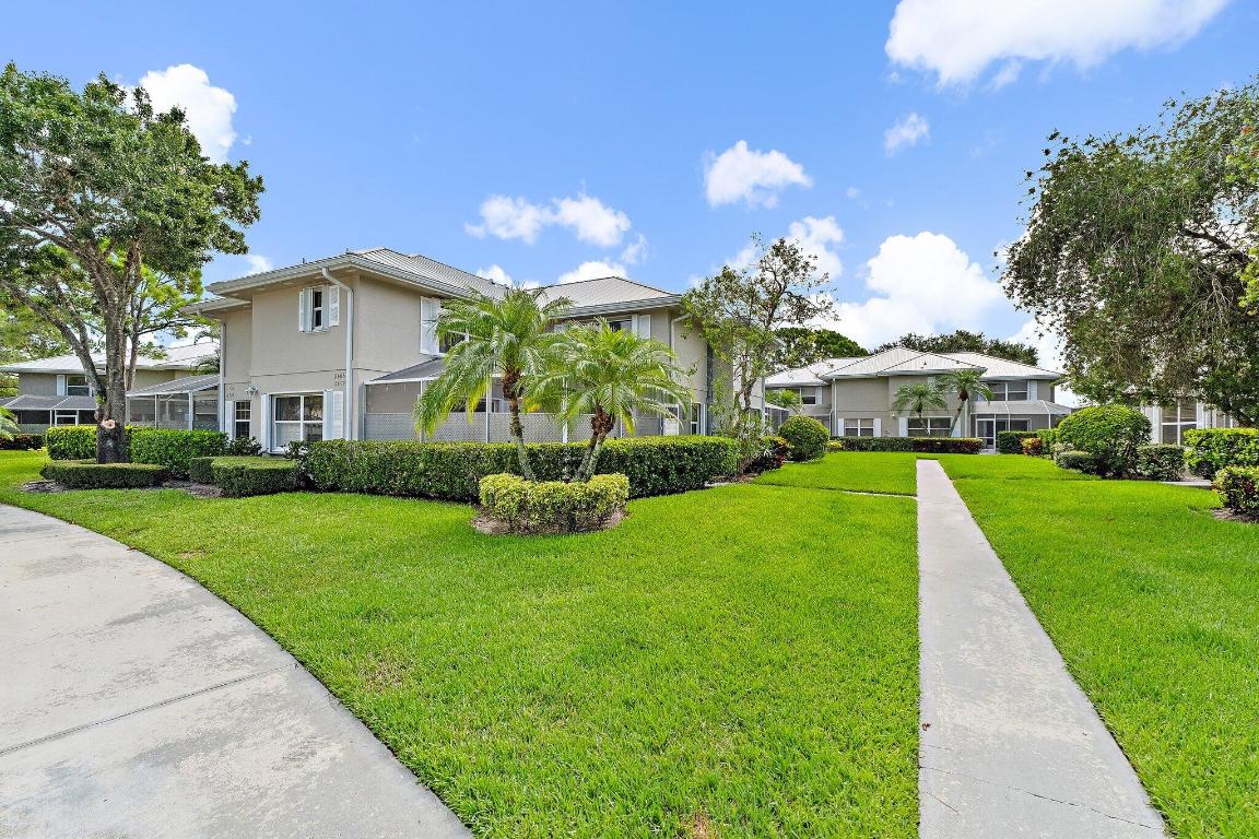 2406 SW Danbury Lane