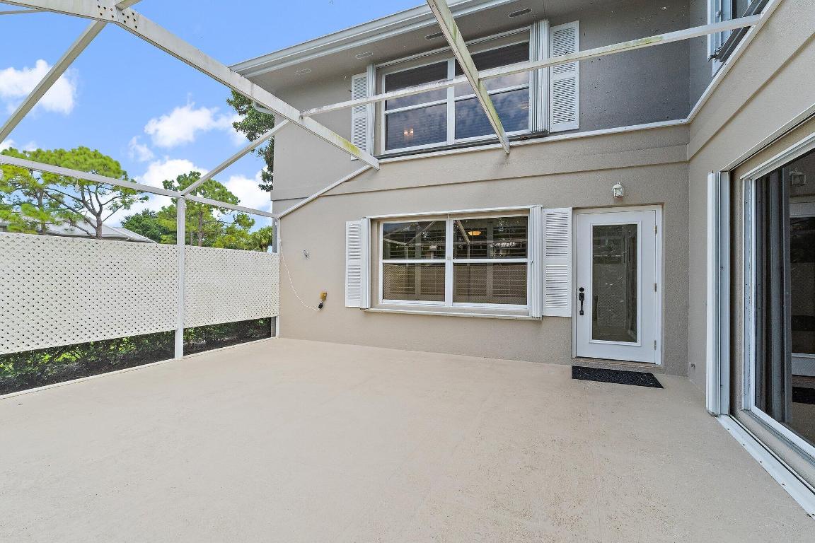 2406 SW Danbury Lane