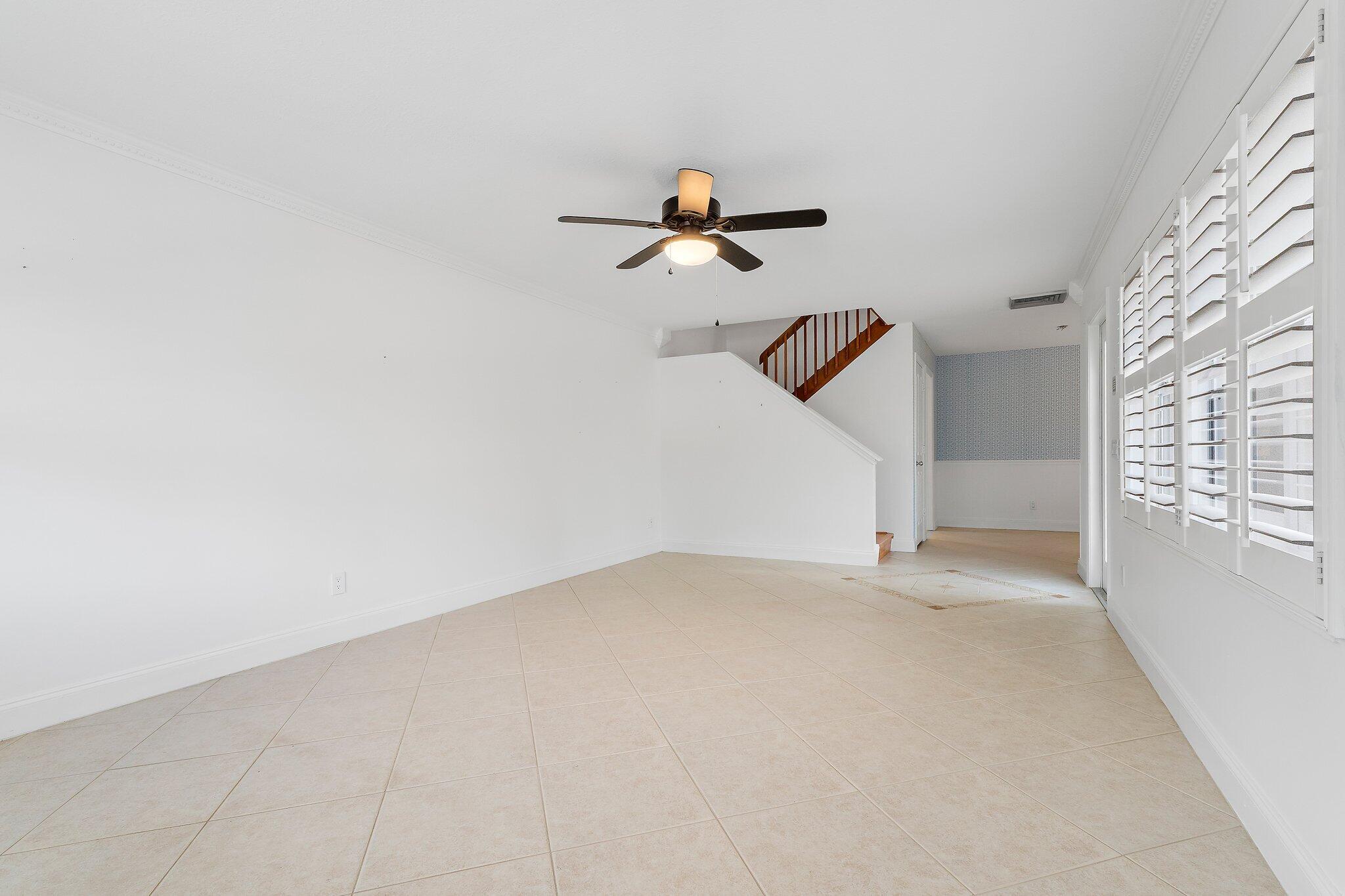 2406 SW Danbury Lane