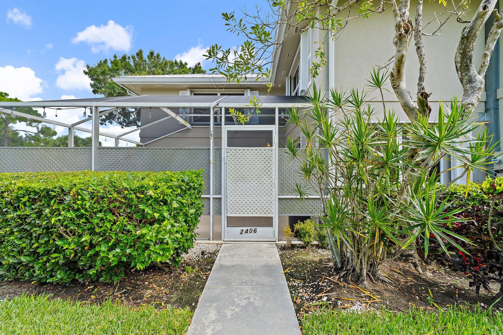 2406 SW Danbury Lane