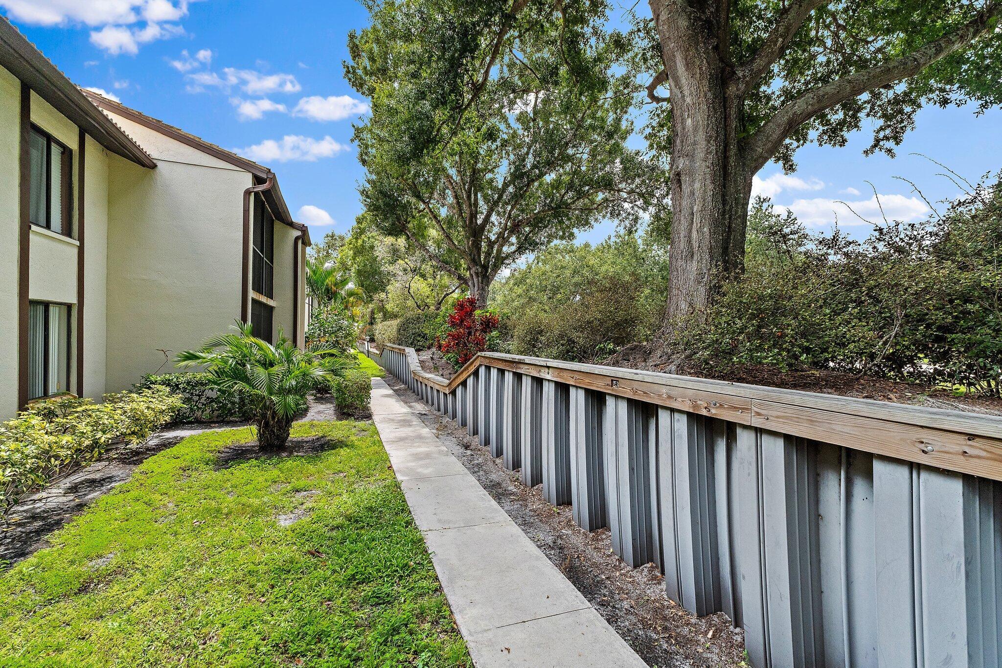 1995 SW Silver Pine Way 119-G2