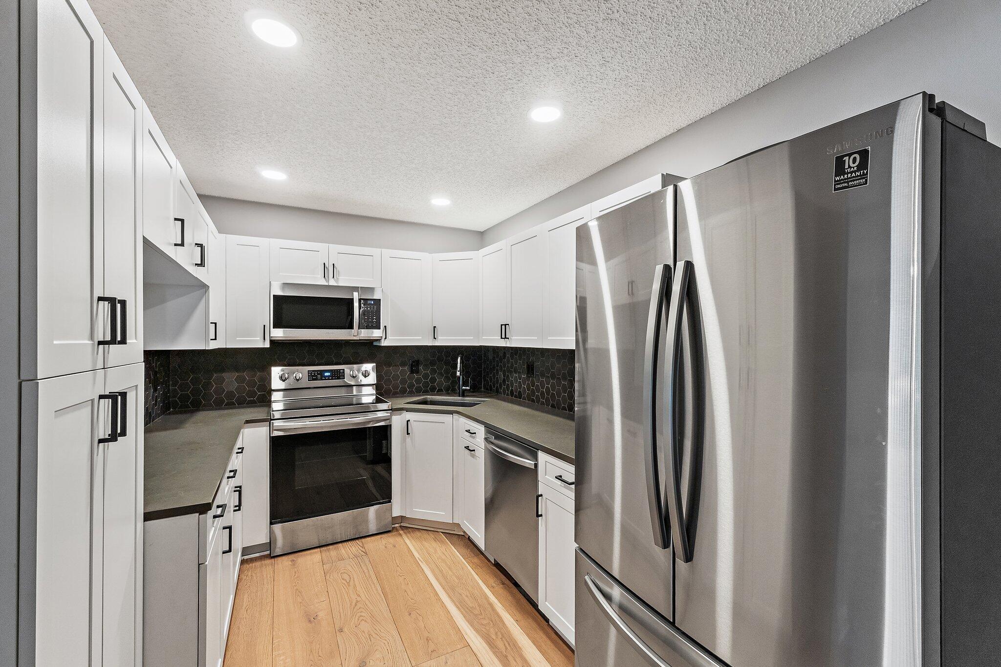 1995 SW Silver Pine Way 119-G2