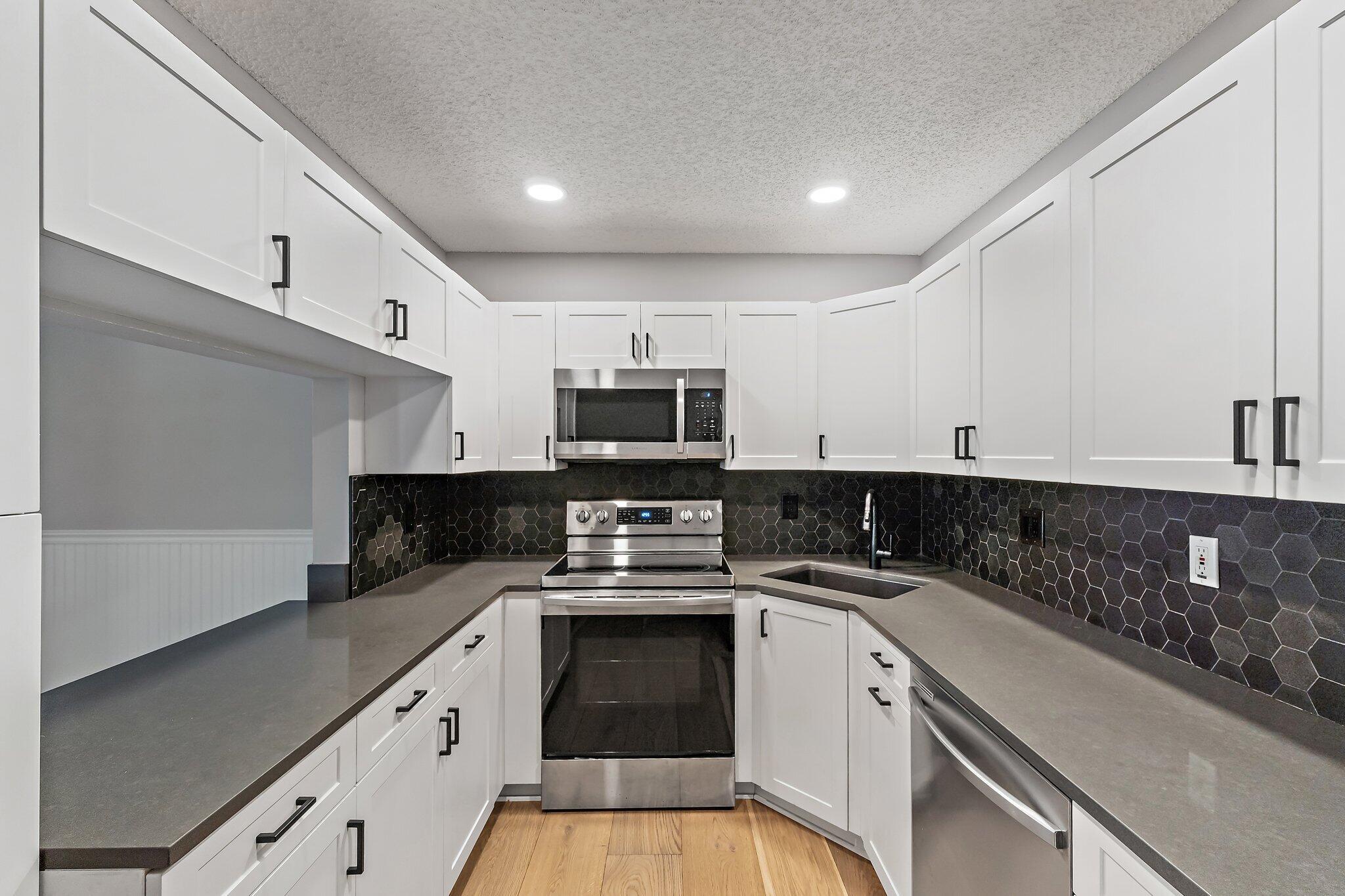 1995 SW Silver Pine Way 119-G2