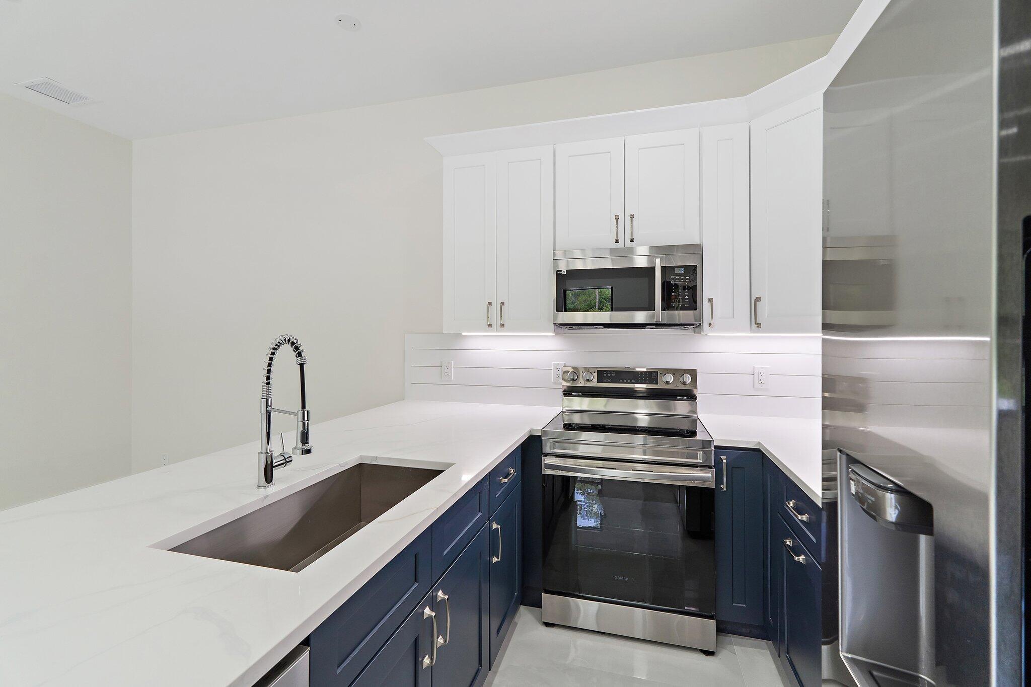 12850 152nd Street N