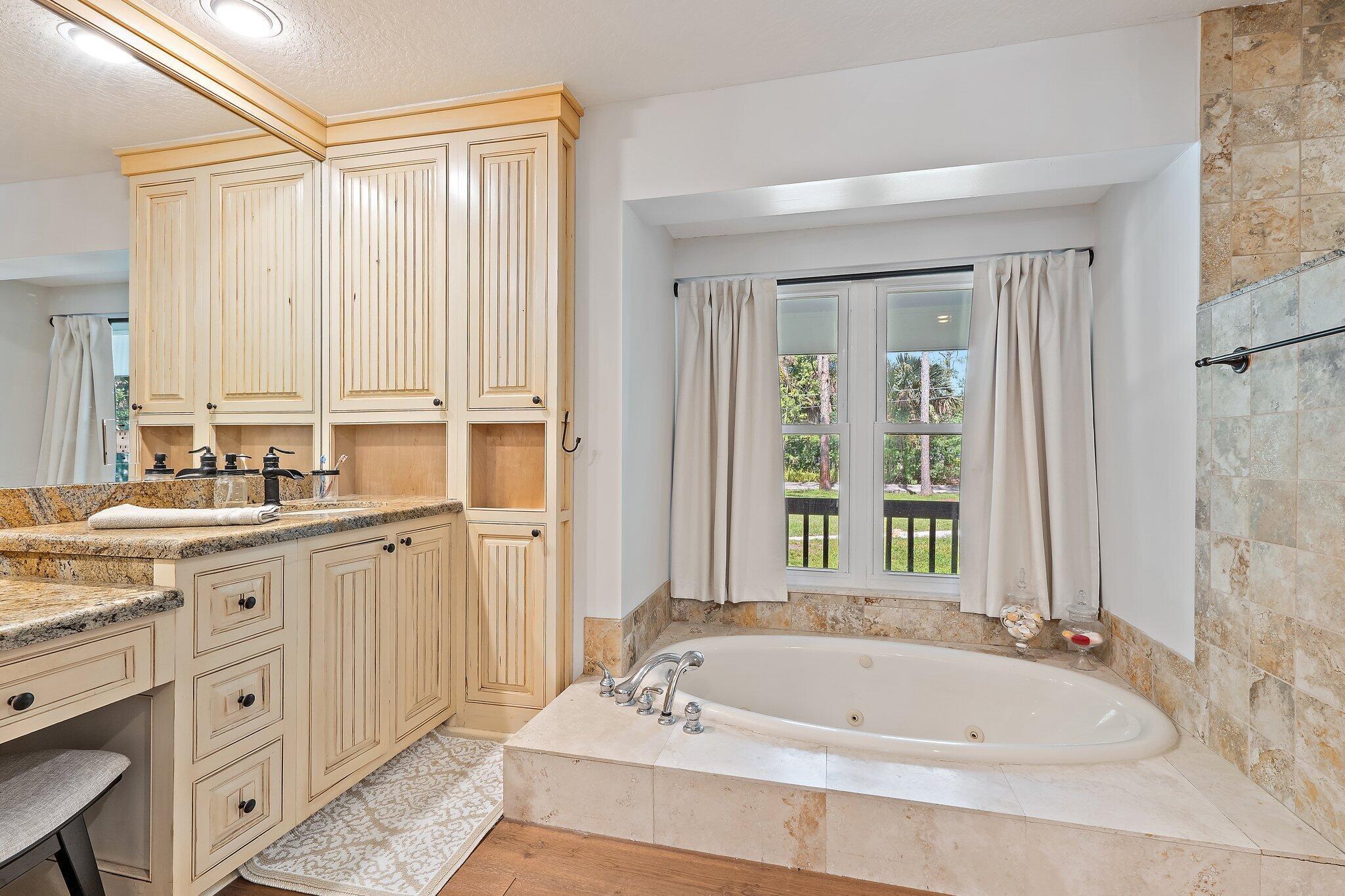 17886 116th Terrace N