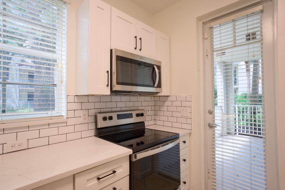 4903 Chancellor Drive 10