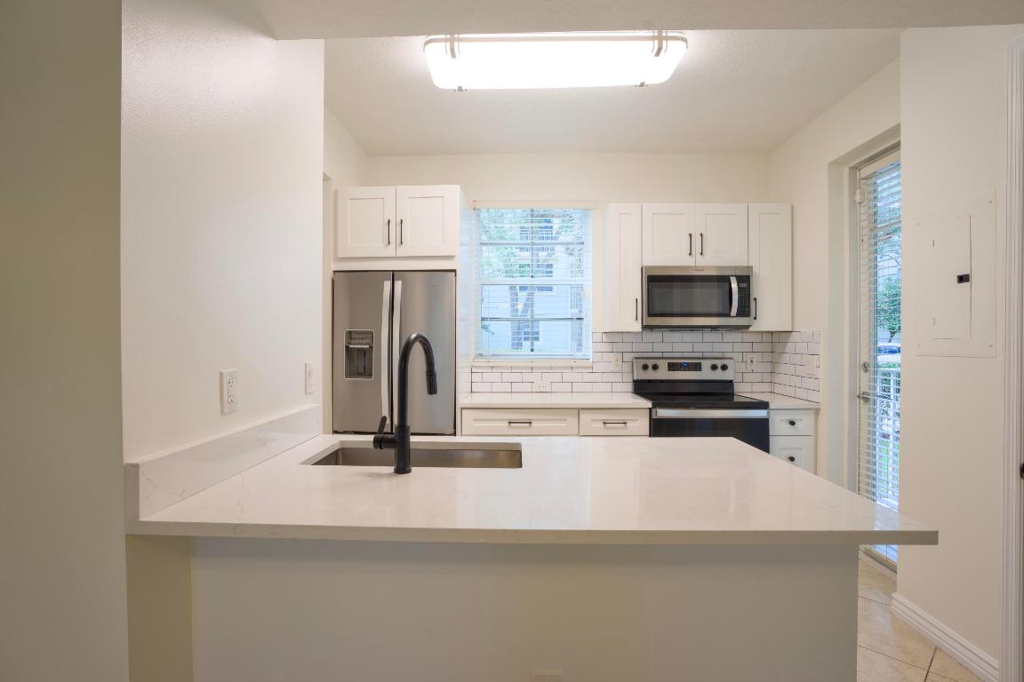 4903 Chancellor Drive 10