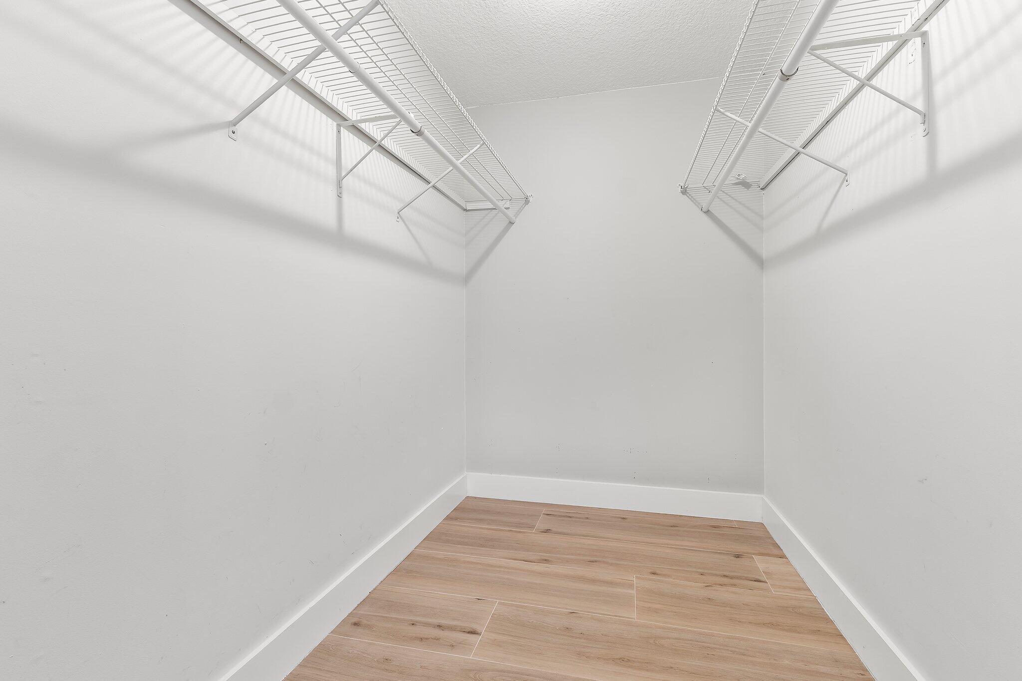 10 SE Splitrail Circle