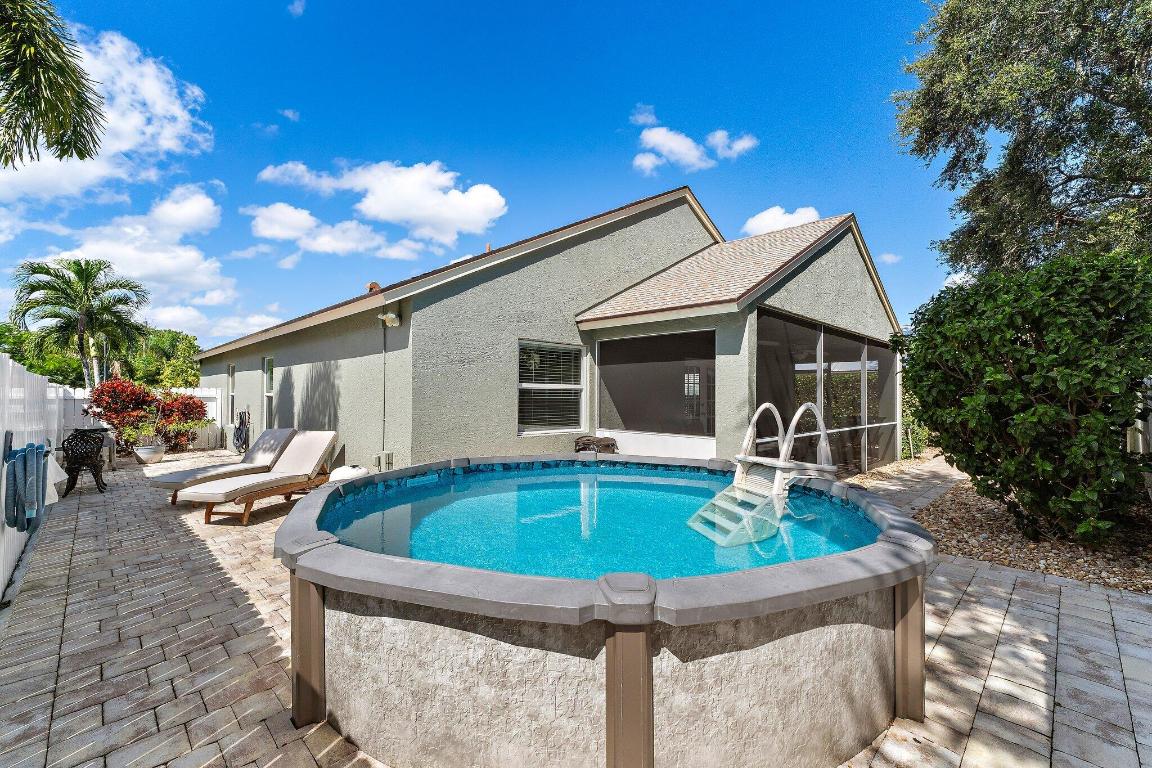 146 Pennock Landing Circle