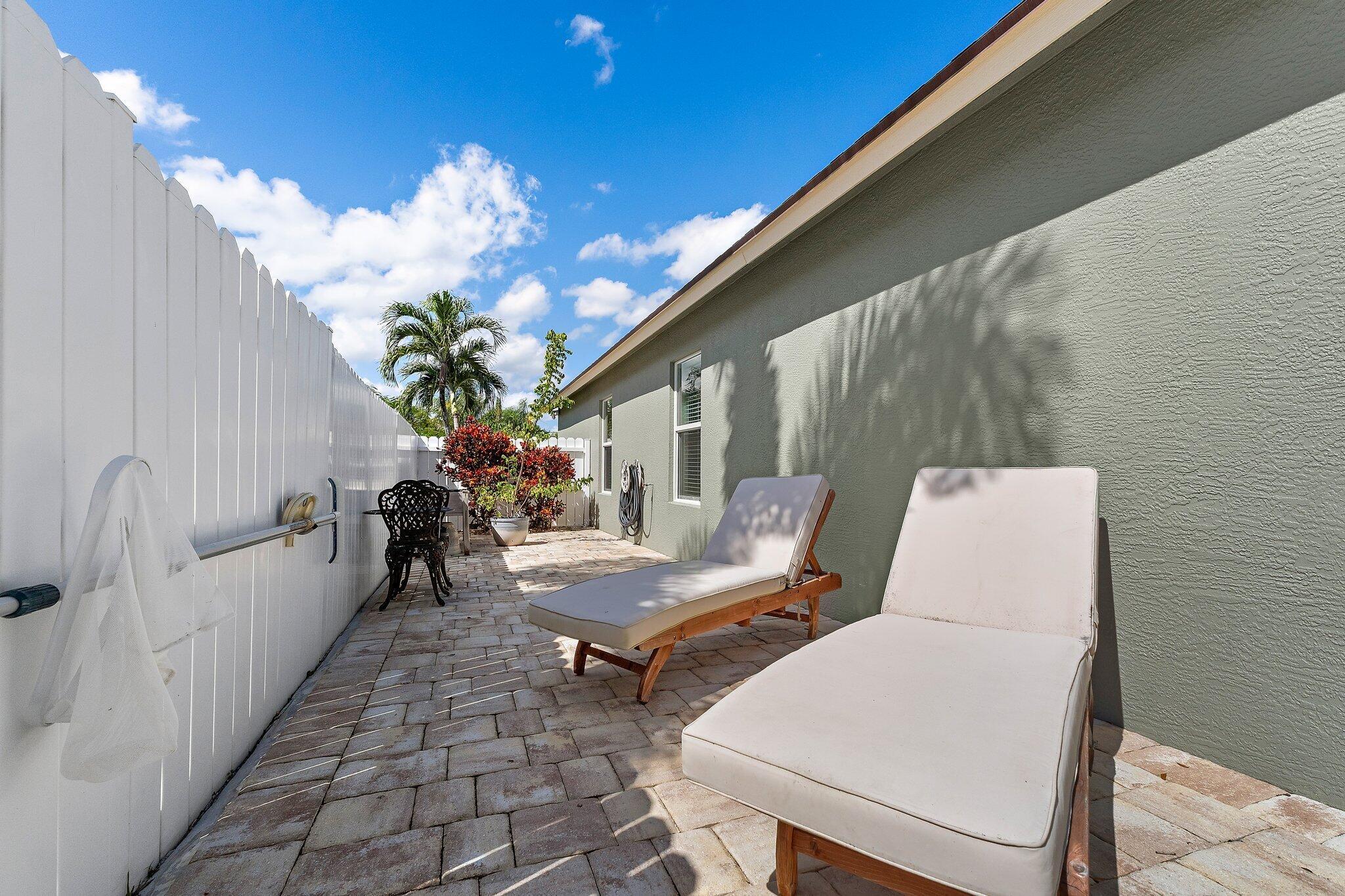 146 Pennock Landing Circle