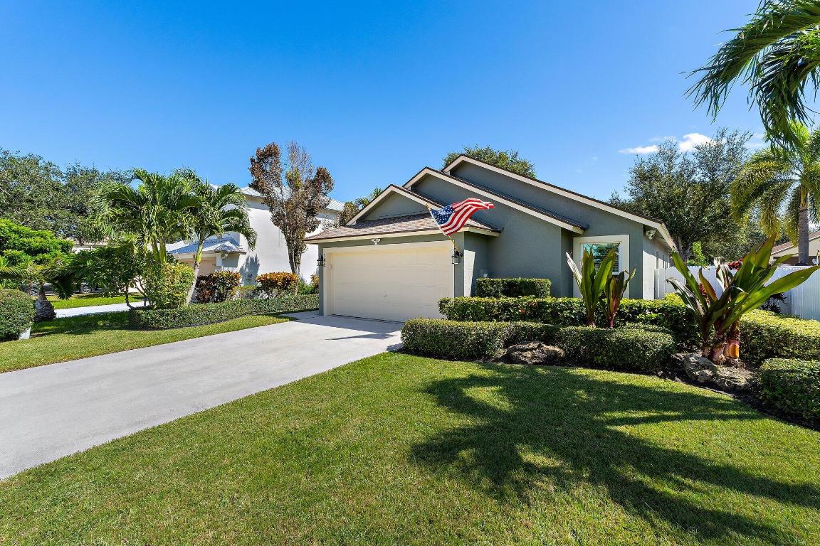 146 Pennock Landing Circle