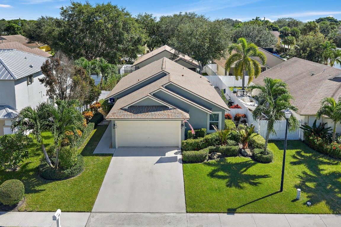 146 Pennock Landing Circle