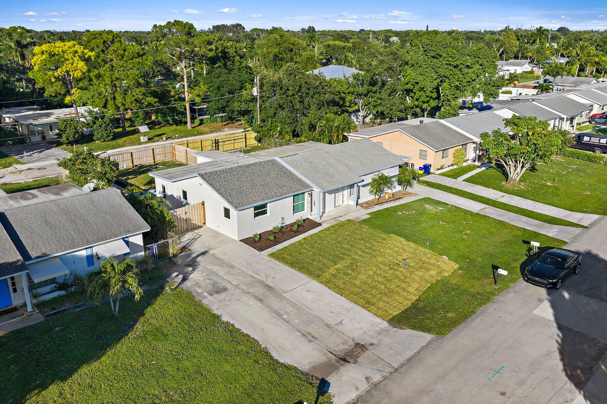 1015 Riverwood Lane