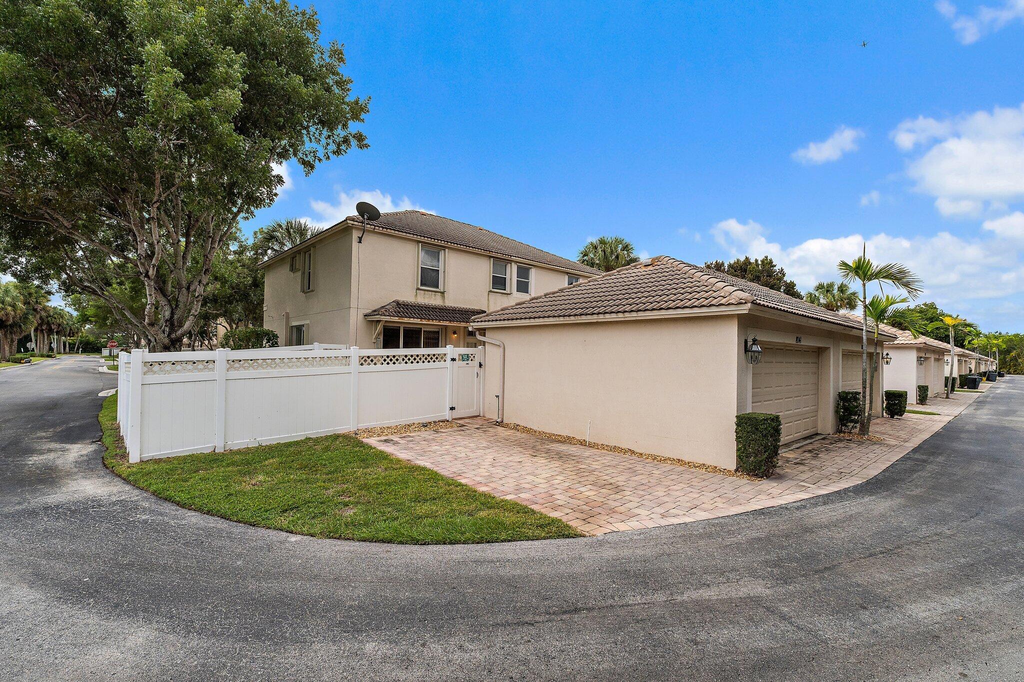 8041 Murano Circle