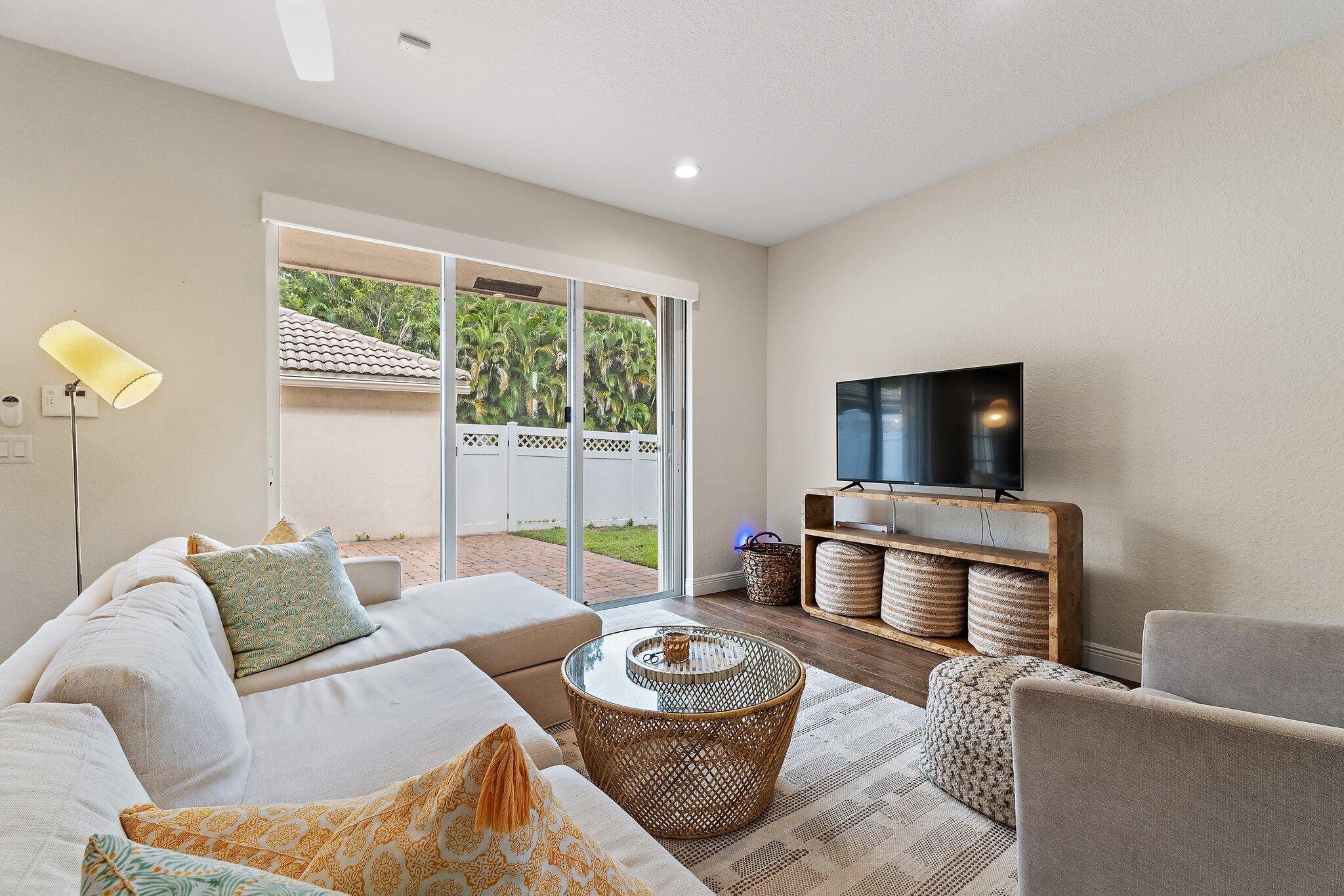 8041 Murano Circle