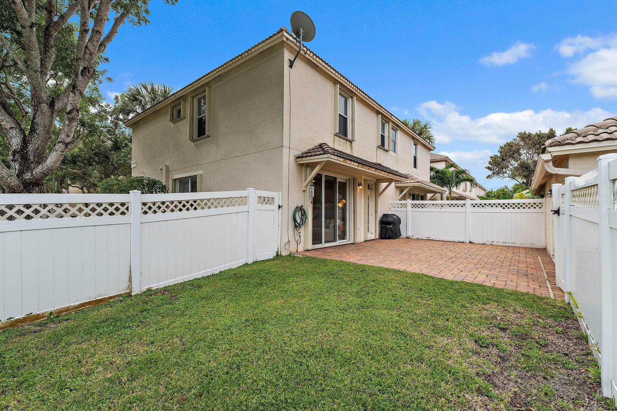 8041 Murano Circle