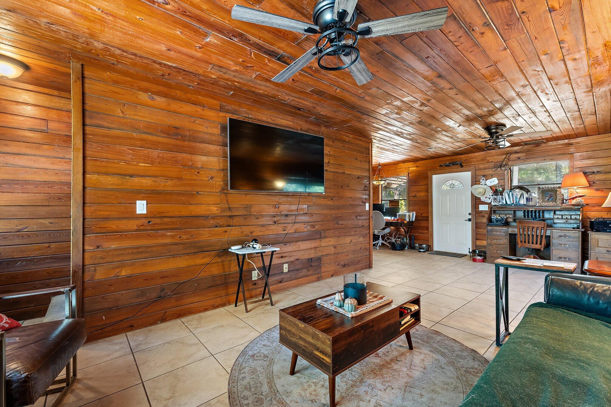 10390 Sandy Run