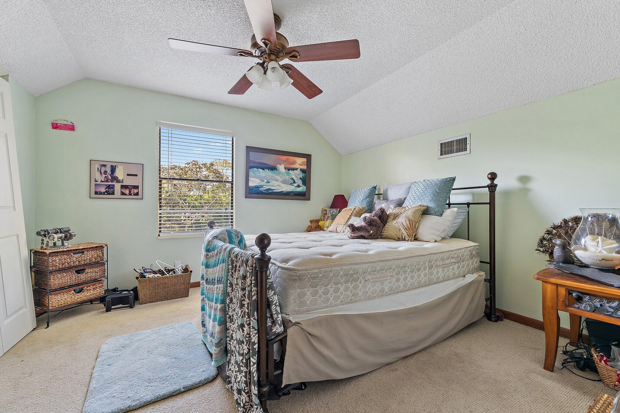 10390 Sandy Run