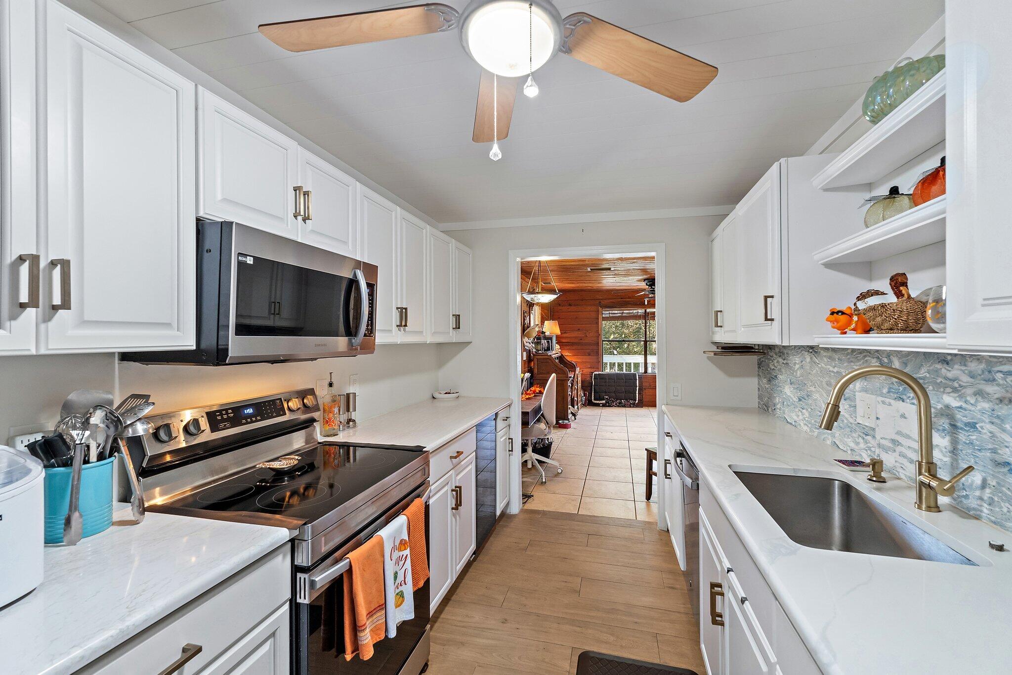 10390 Sandy Run