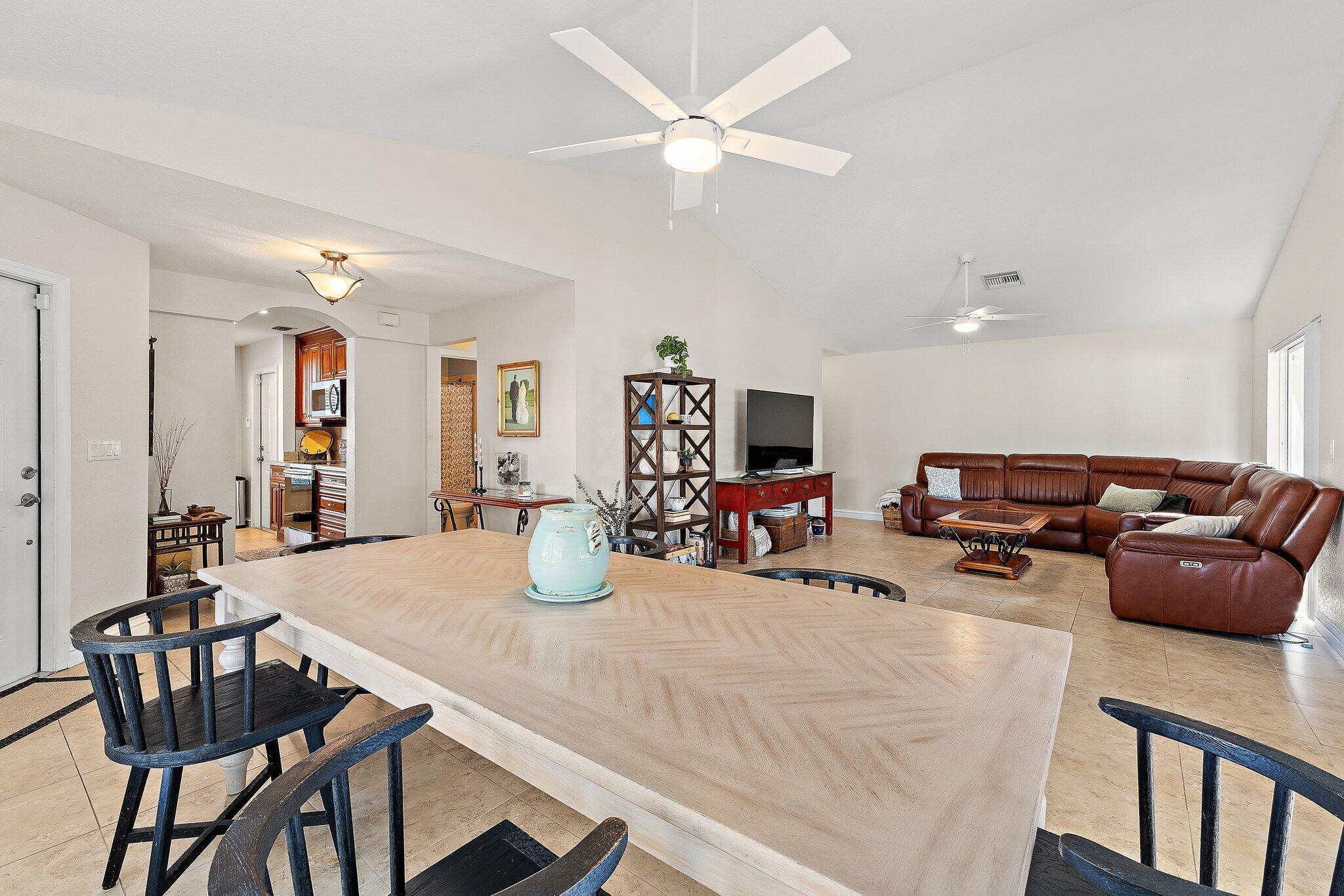 114 Pennock Landing Circle