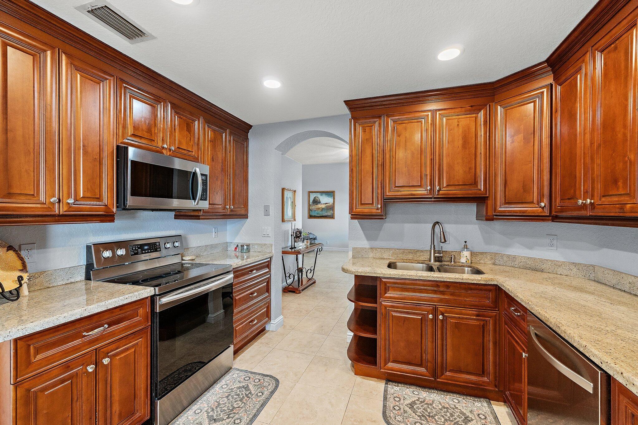 114 Pennock Landing Circle