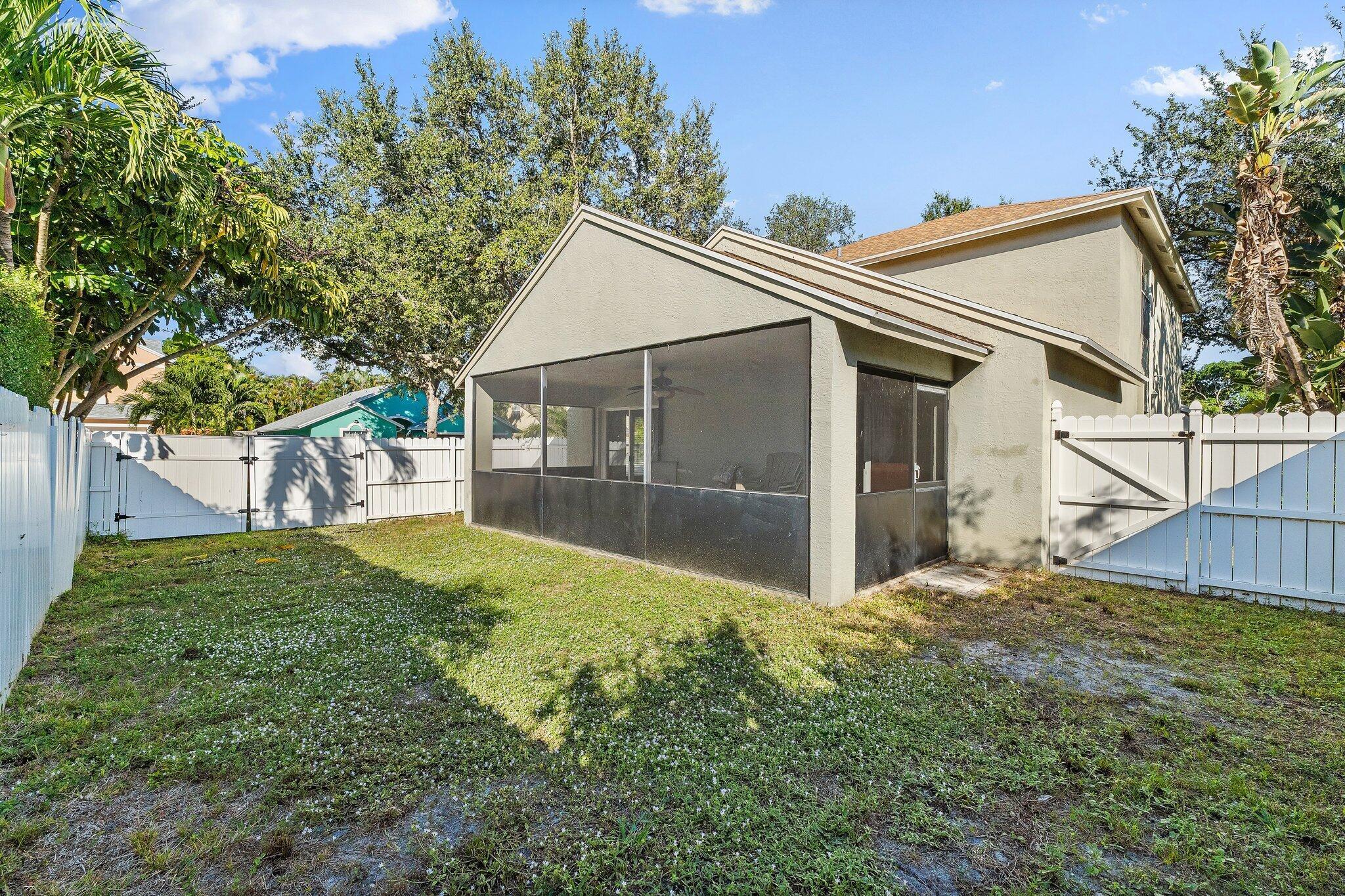 114 Pennock Landing Circle