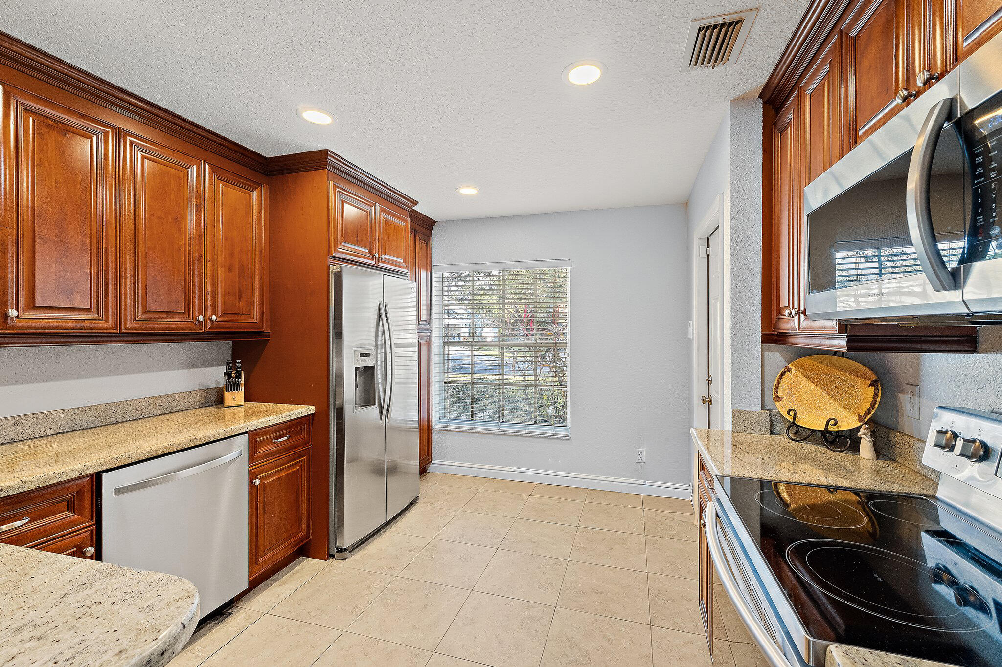 114 Pennock Landing Circle