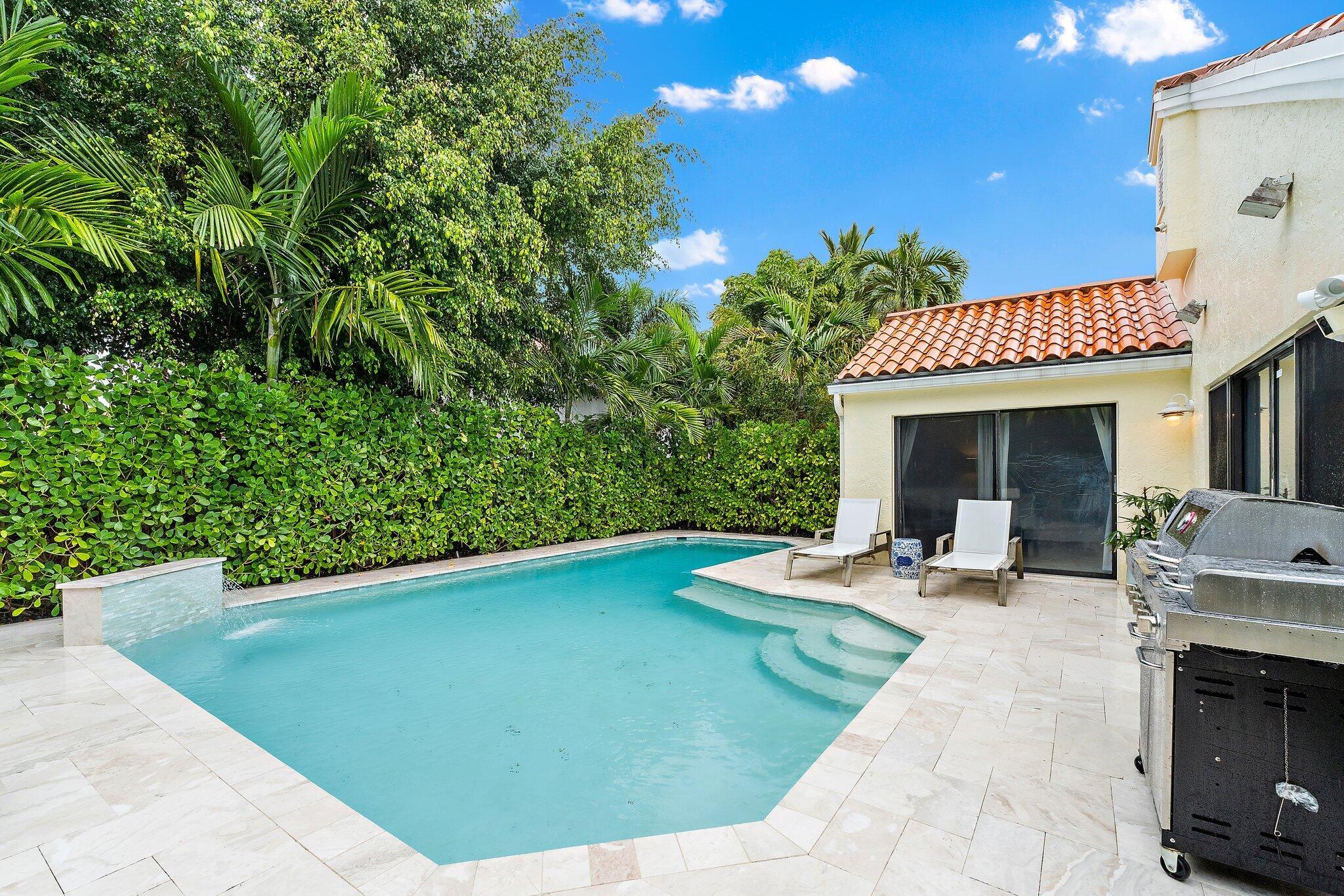 2614 La Lique Circle