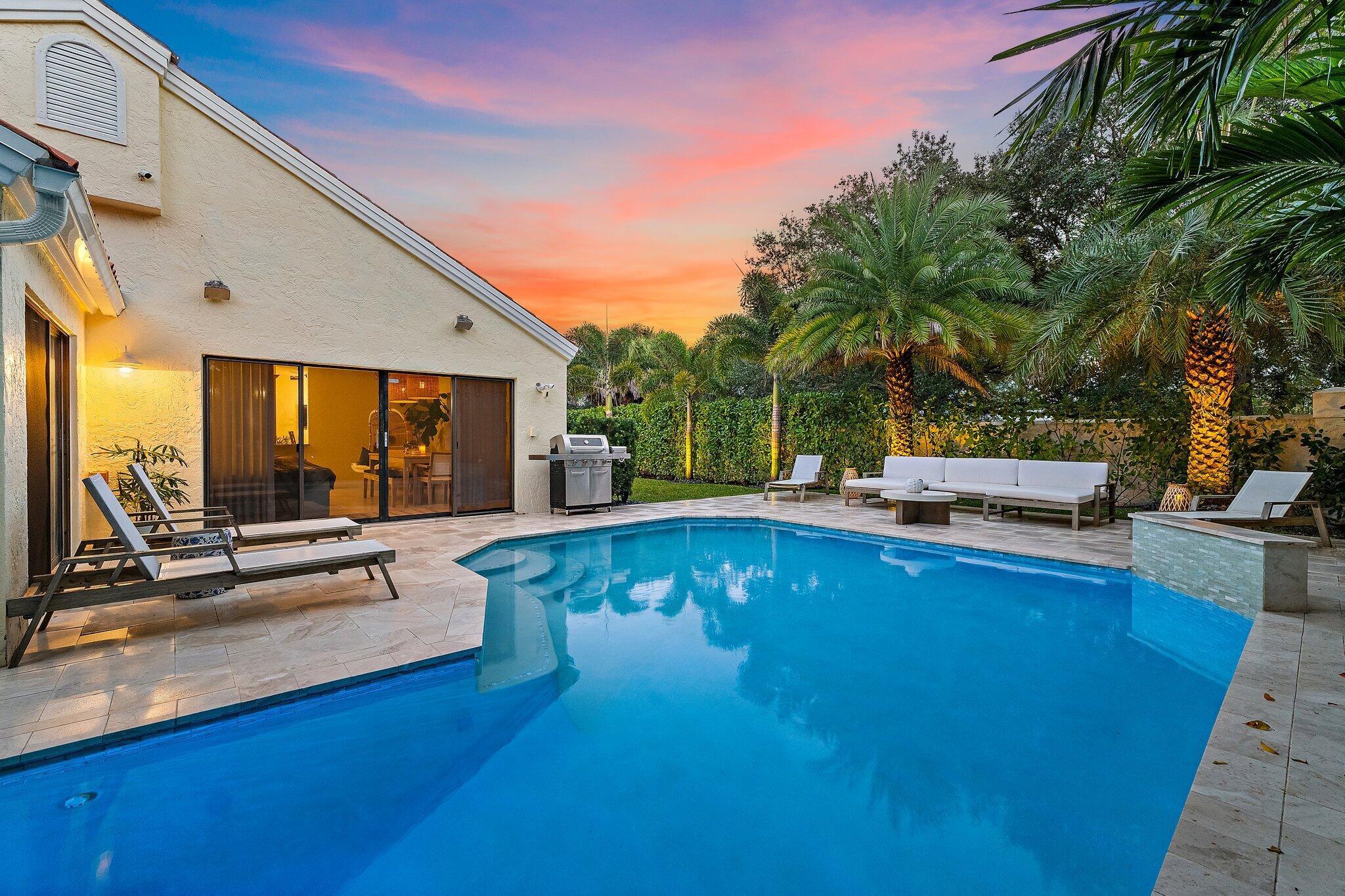 2614 La Lique Circle