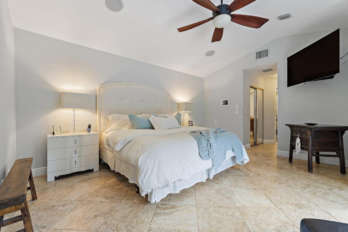 2614 La Lique Circle