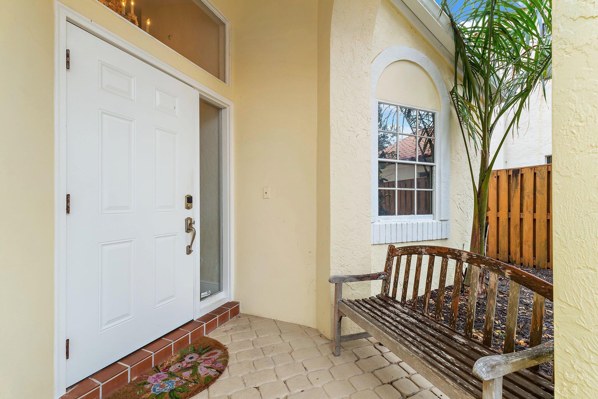 2614 La Lique Circle