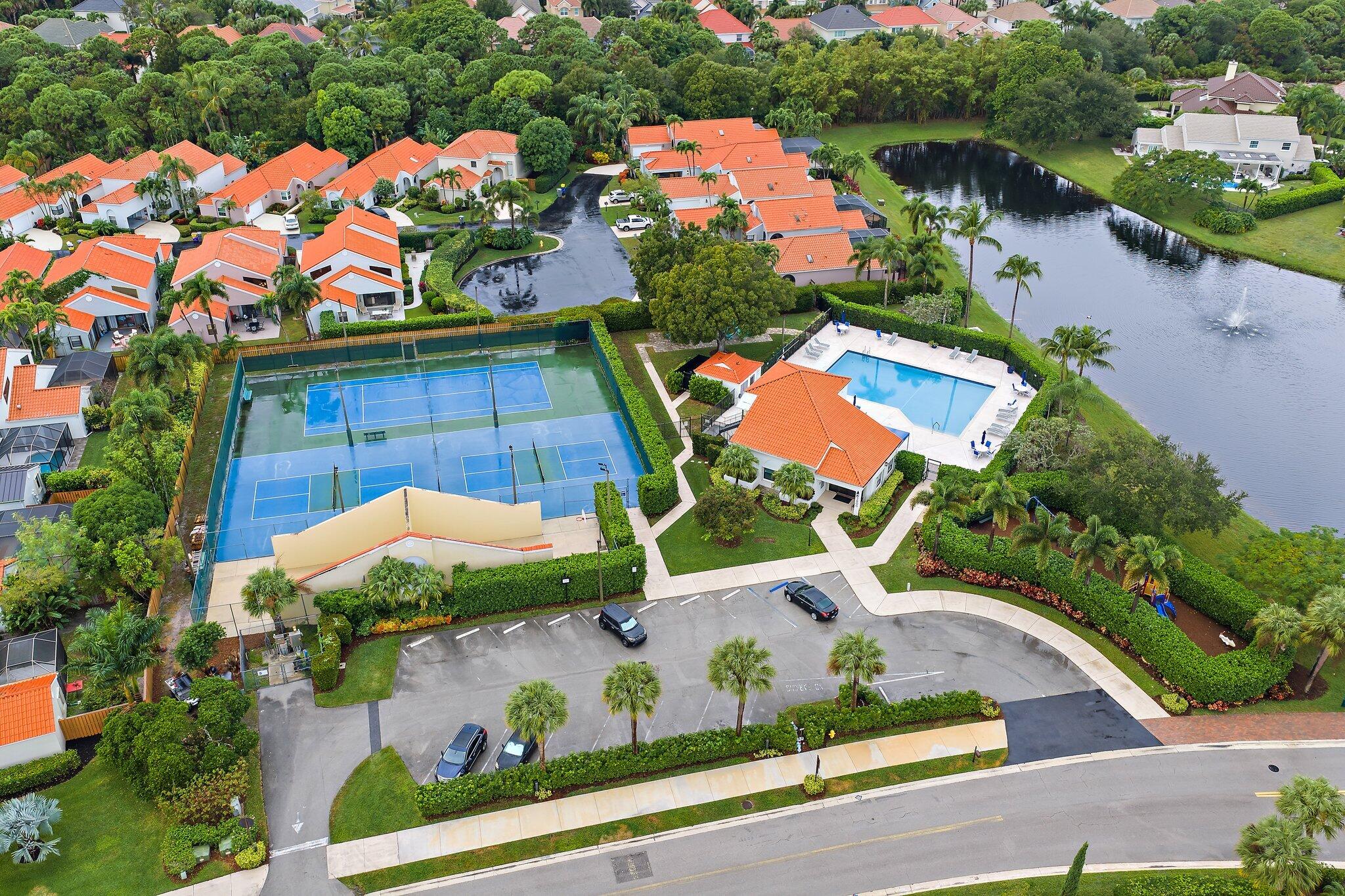 2614 La Lique Circle