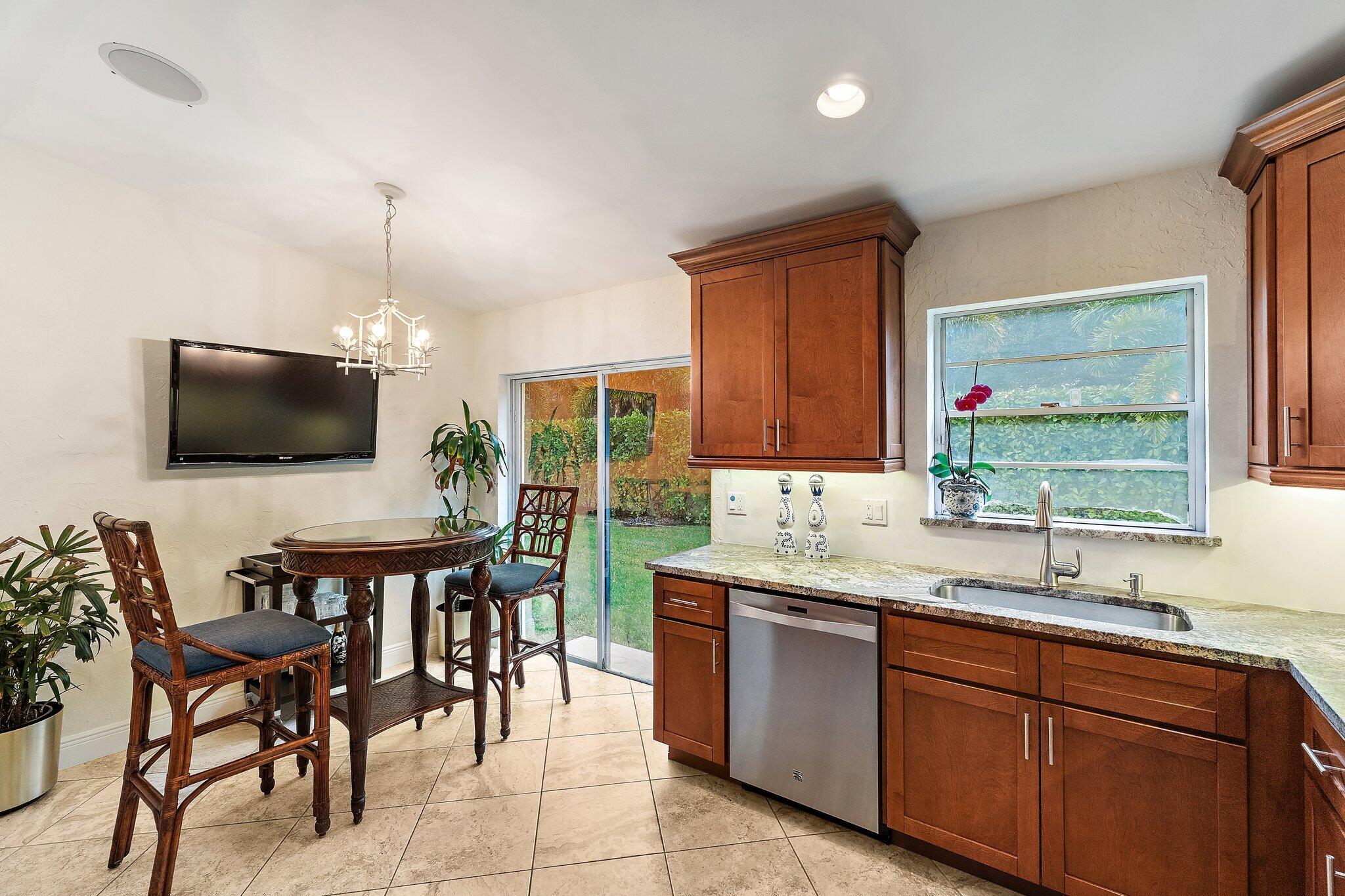 2614 La Lique Circle