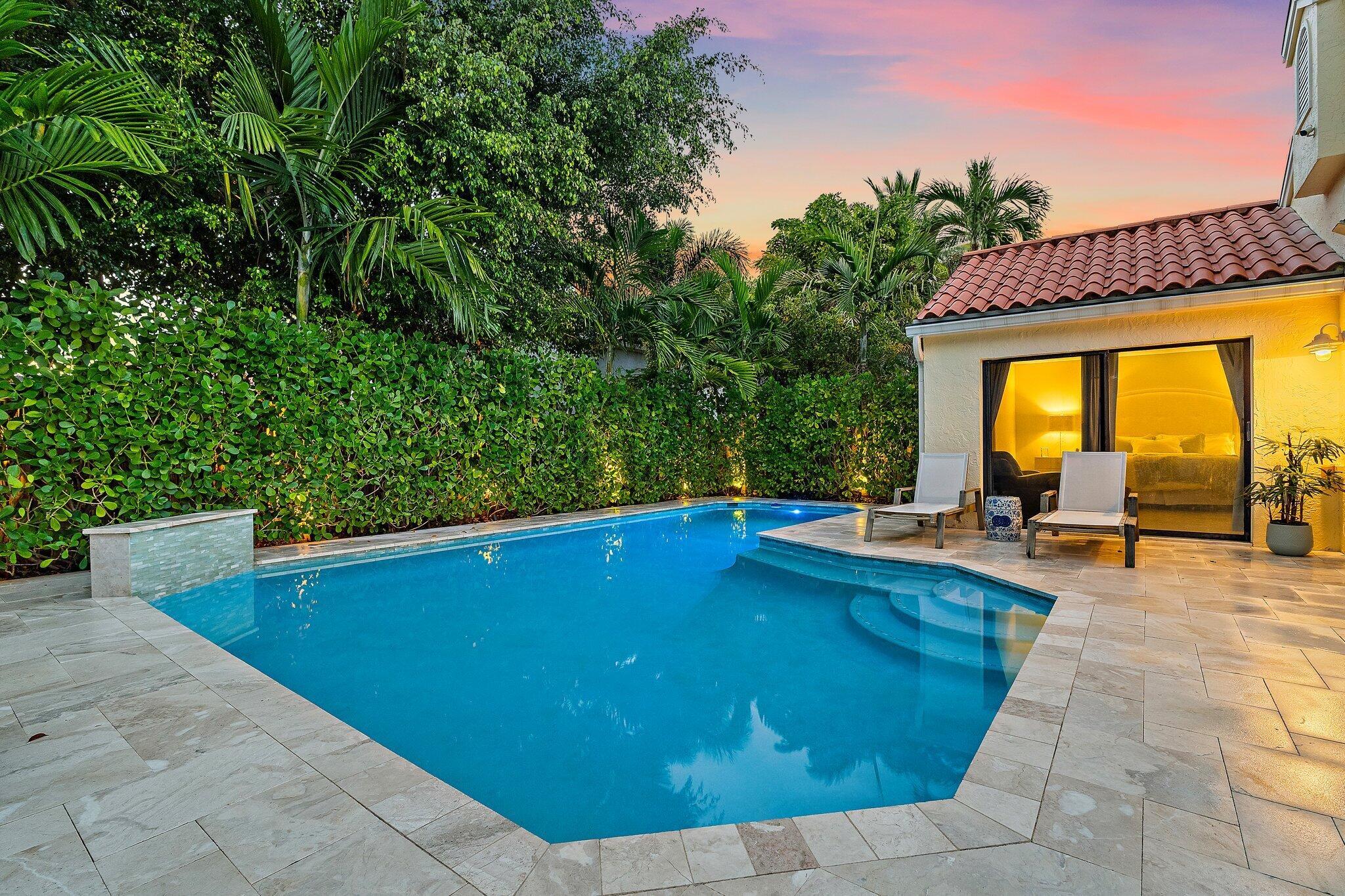 2614 La Lique Circle