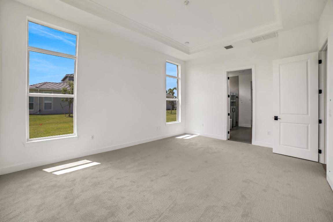 20161 SE Bridgewater Drive