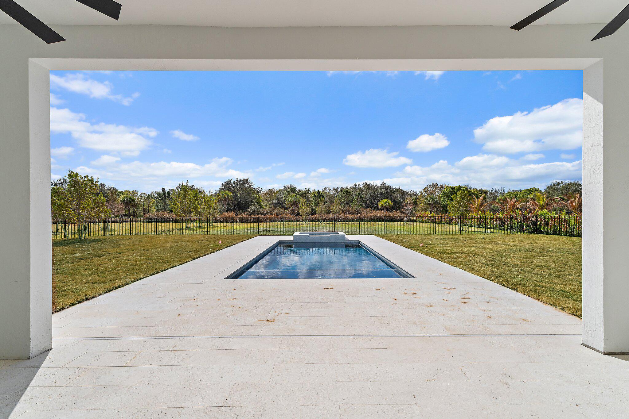 20161 SE Bridgewater Drive