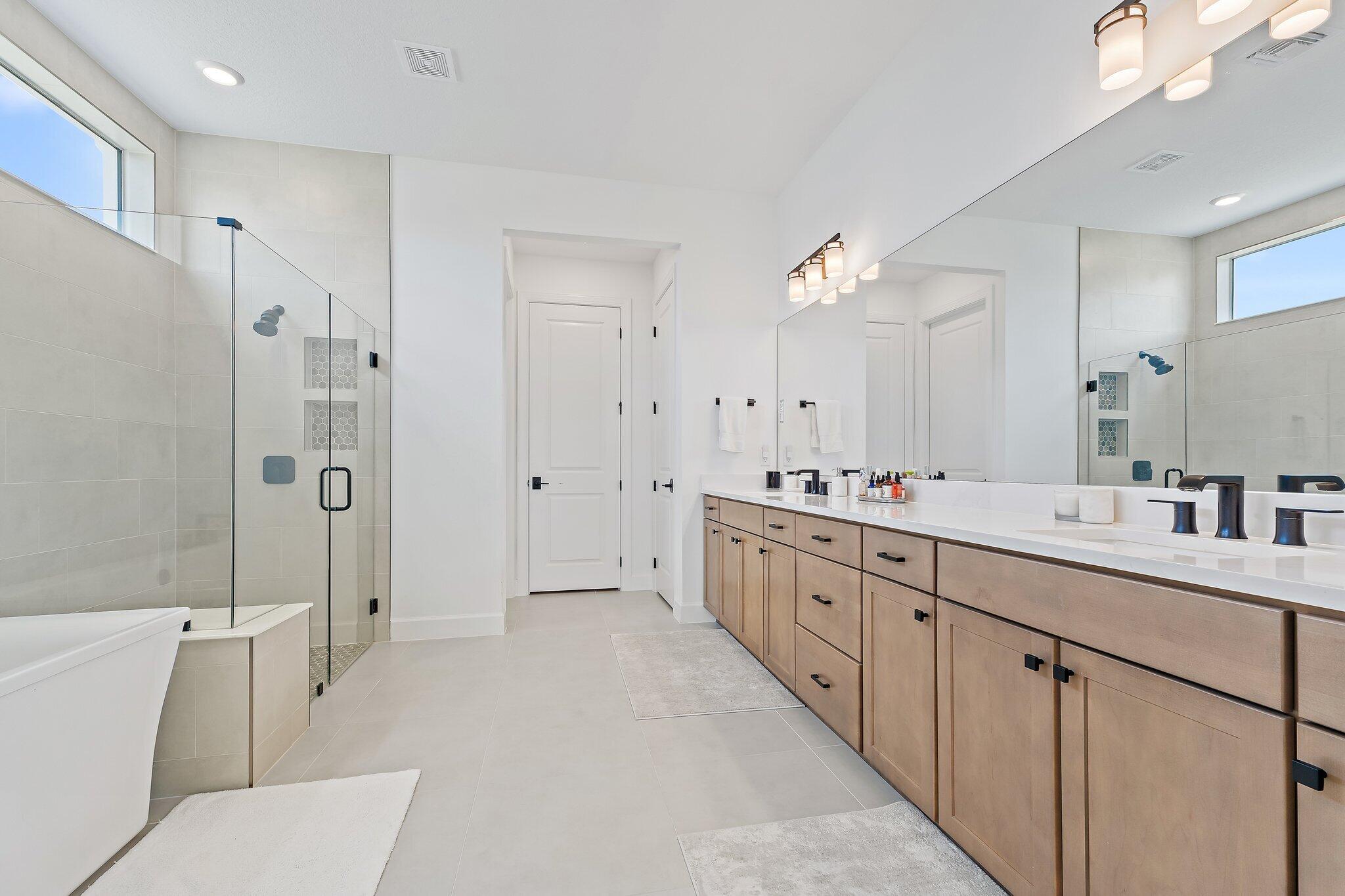 20161 SE Bridgewater Drive