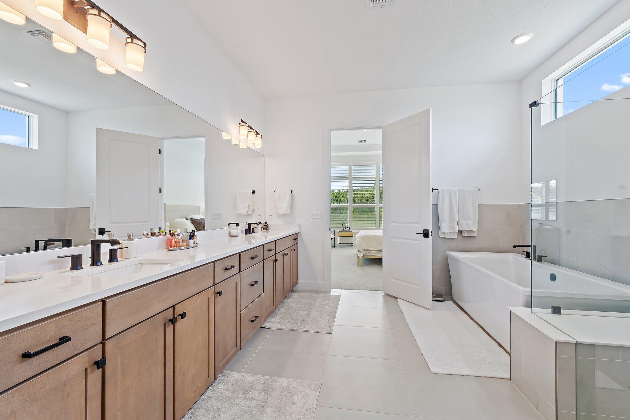 20161 SE Bridgewater Drive