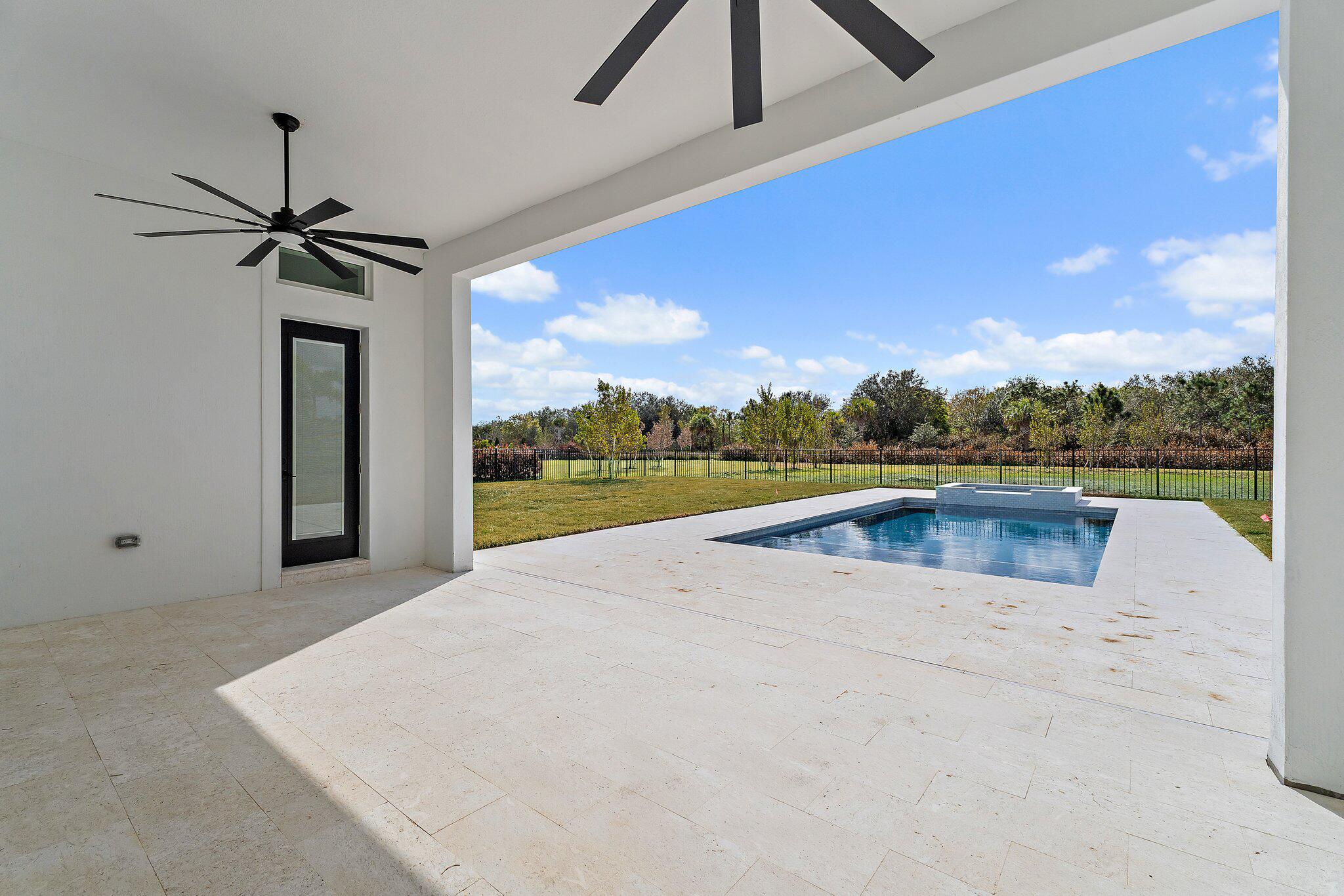 20161 SE Bridgewater Drive