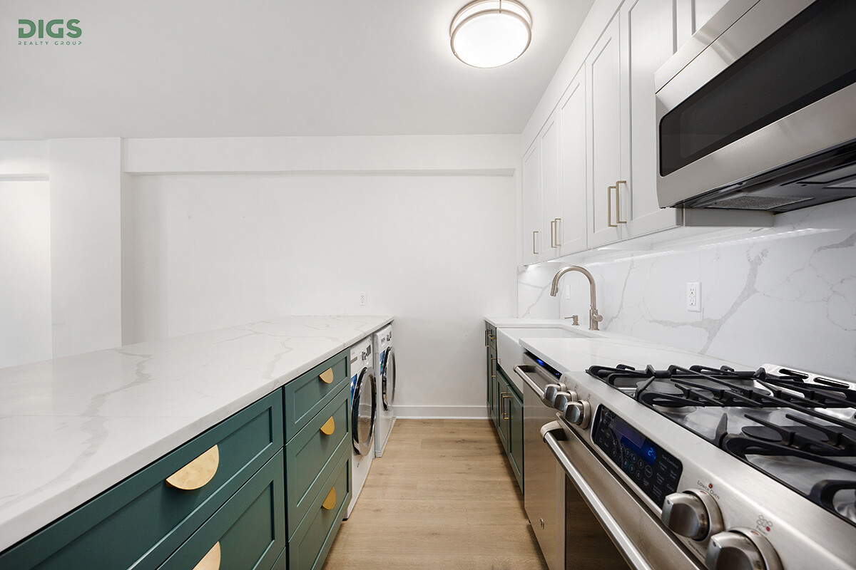 411 E 57TH Street 16D