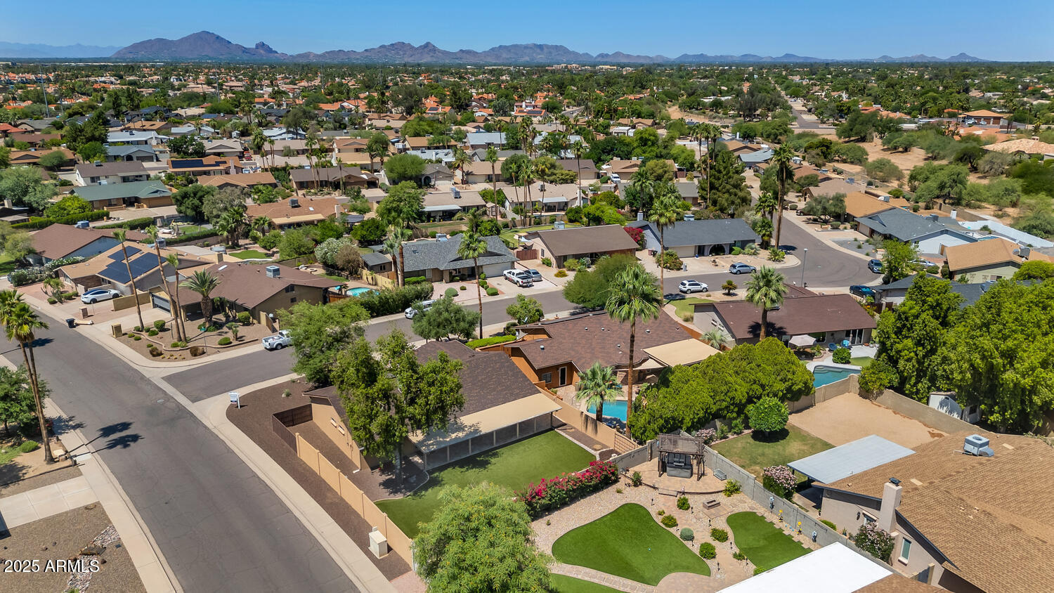 10590 E MERCER Lane
