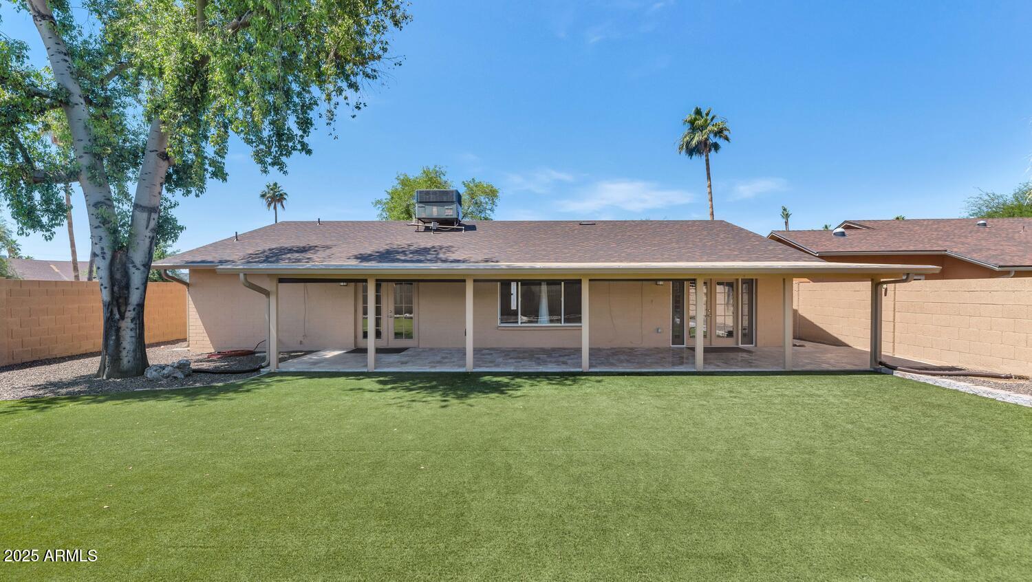 10590 E MERCER Lane