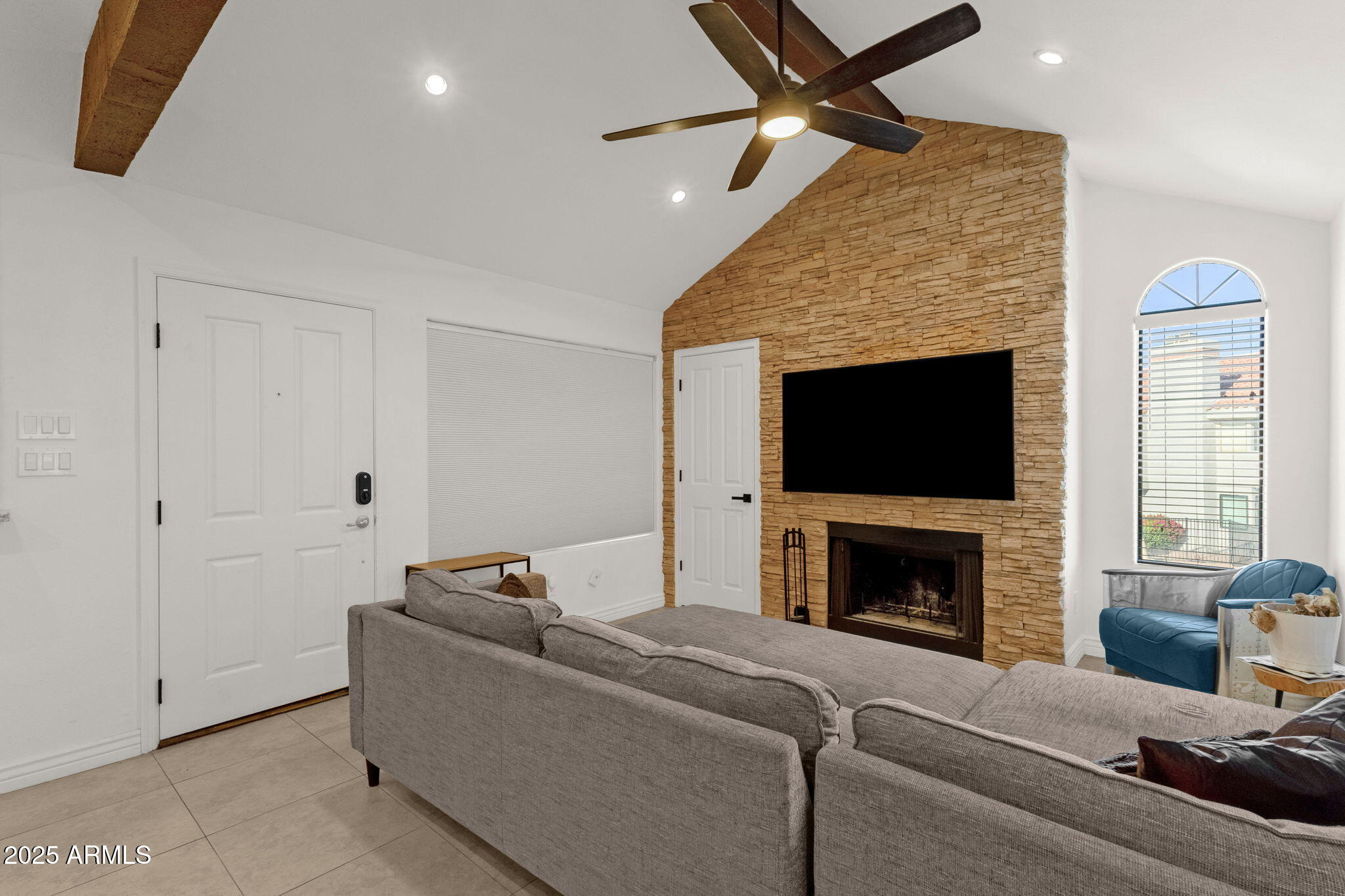 10055 E Mountainview Lake Drive, 2033