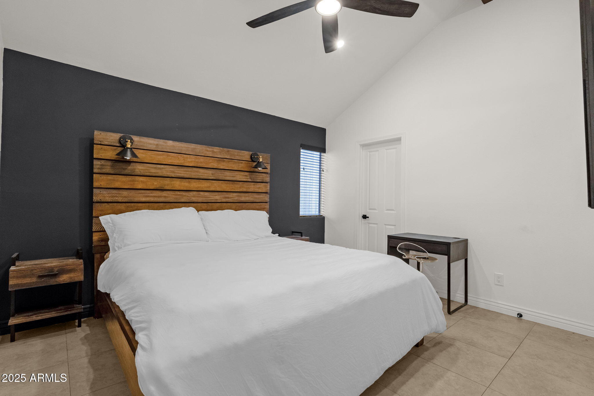 10055 E Mountainview Lake Drive, 2033