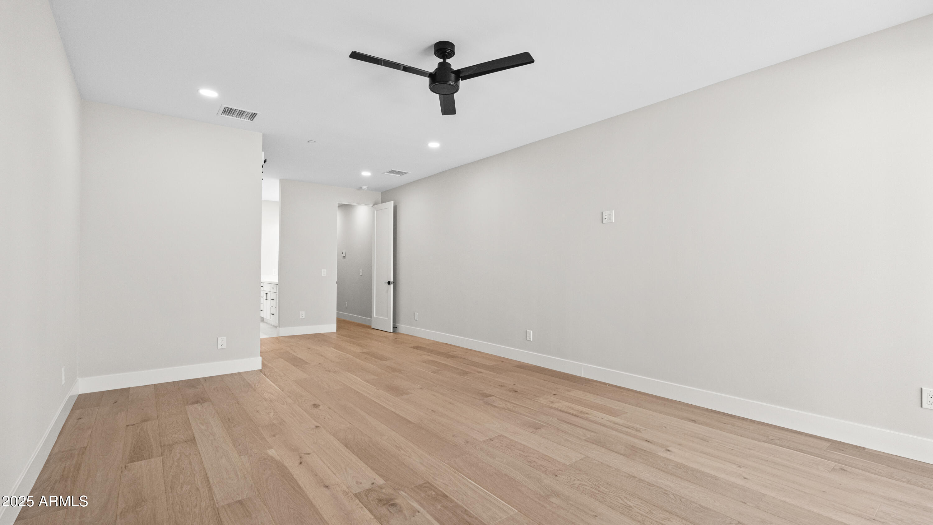 7724 E CHARTER OAK Road