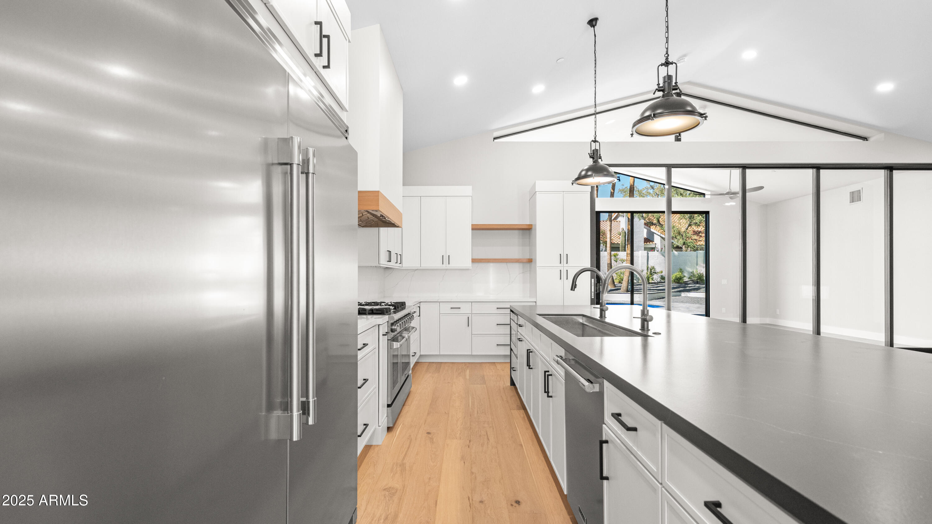 7724 E CHARTER OAK Road