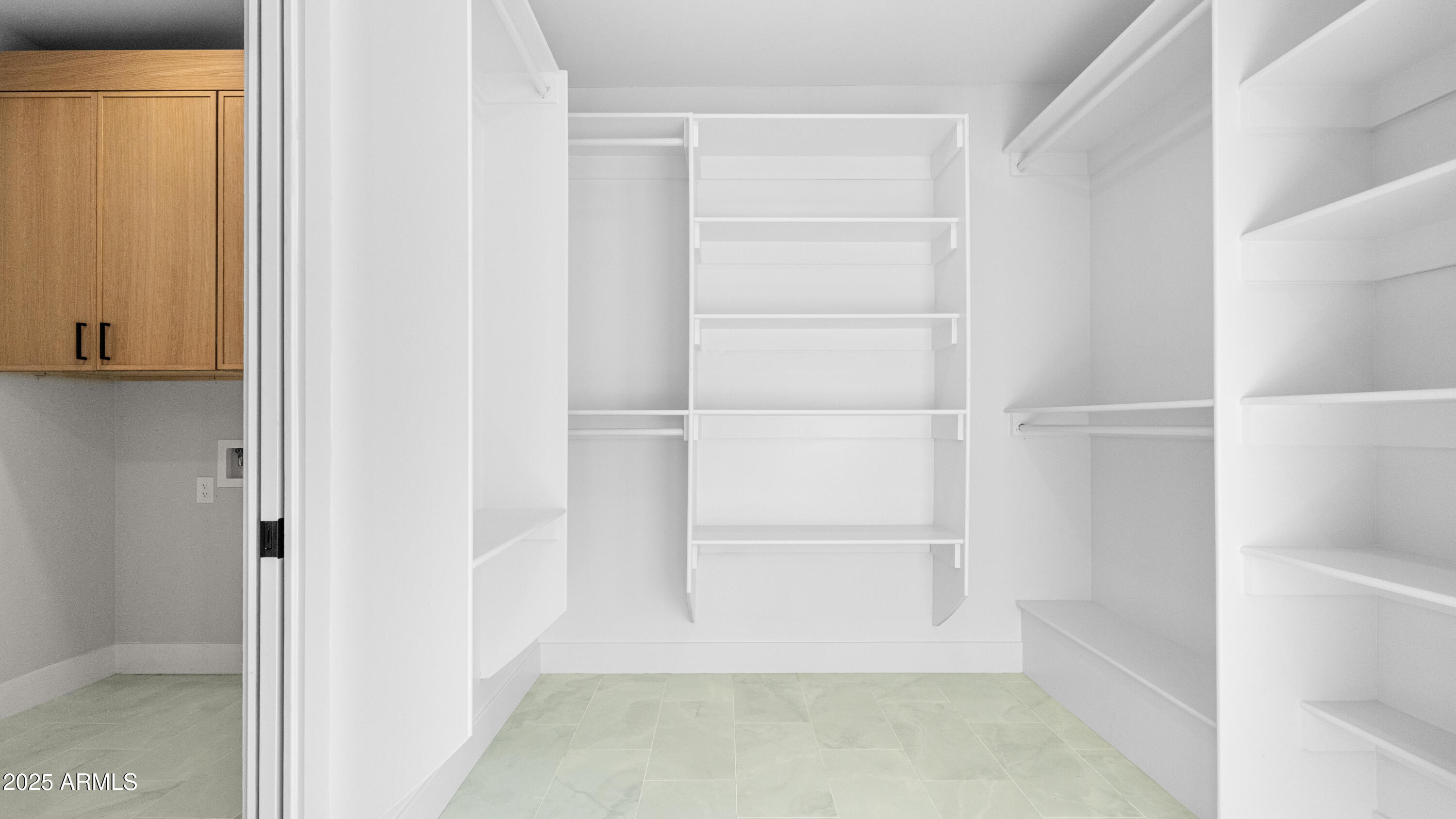 7724 E CHARTER OAK Road