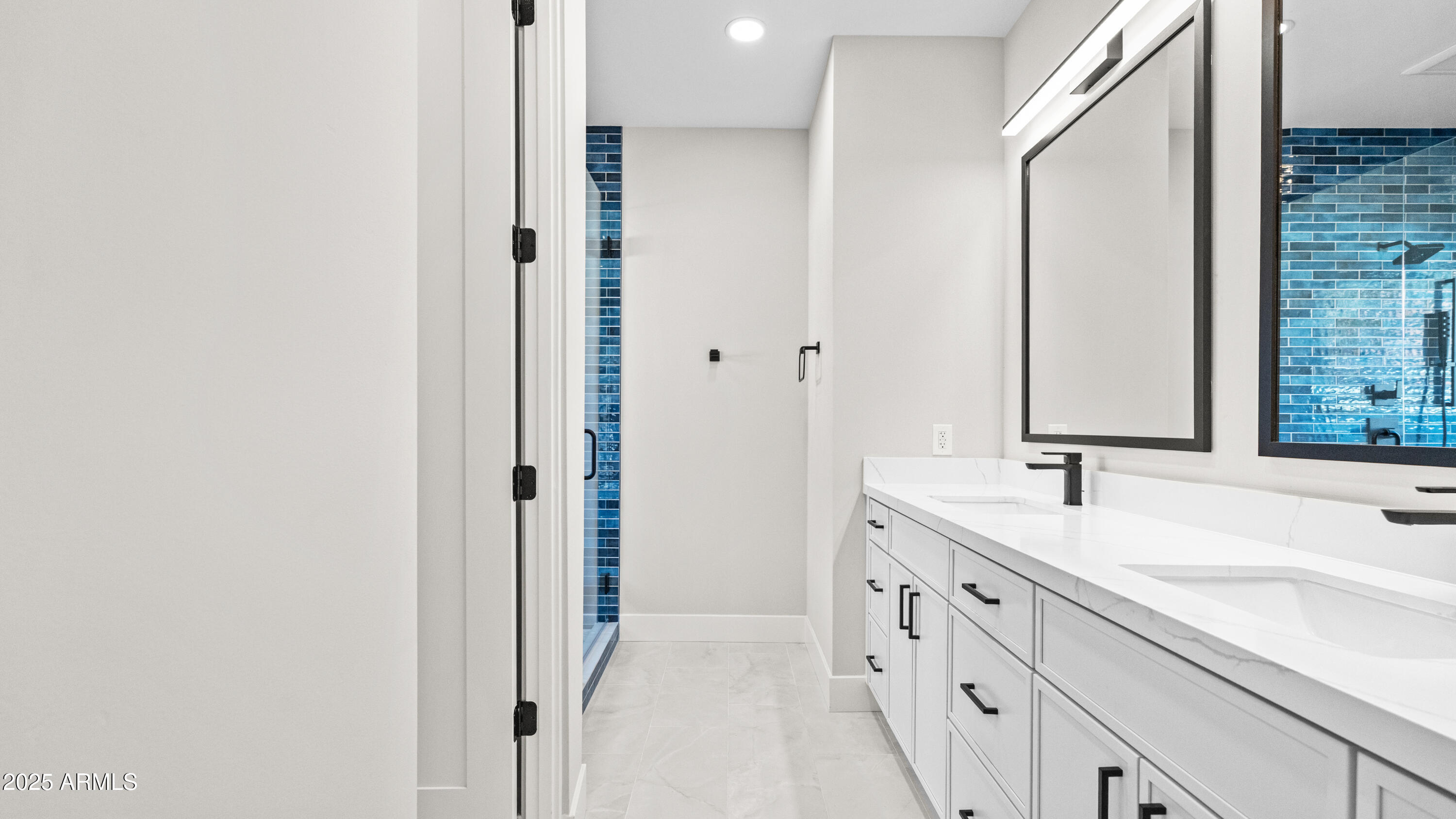 7724 E CHARTER OAK Road